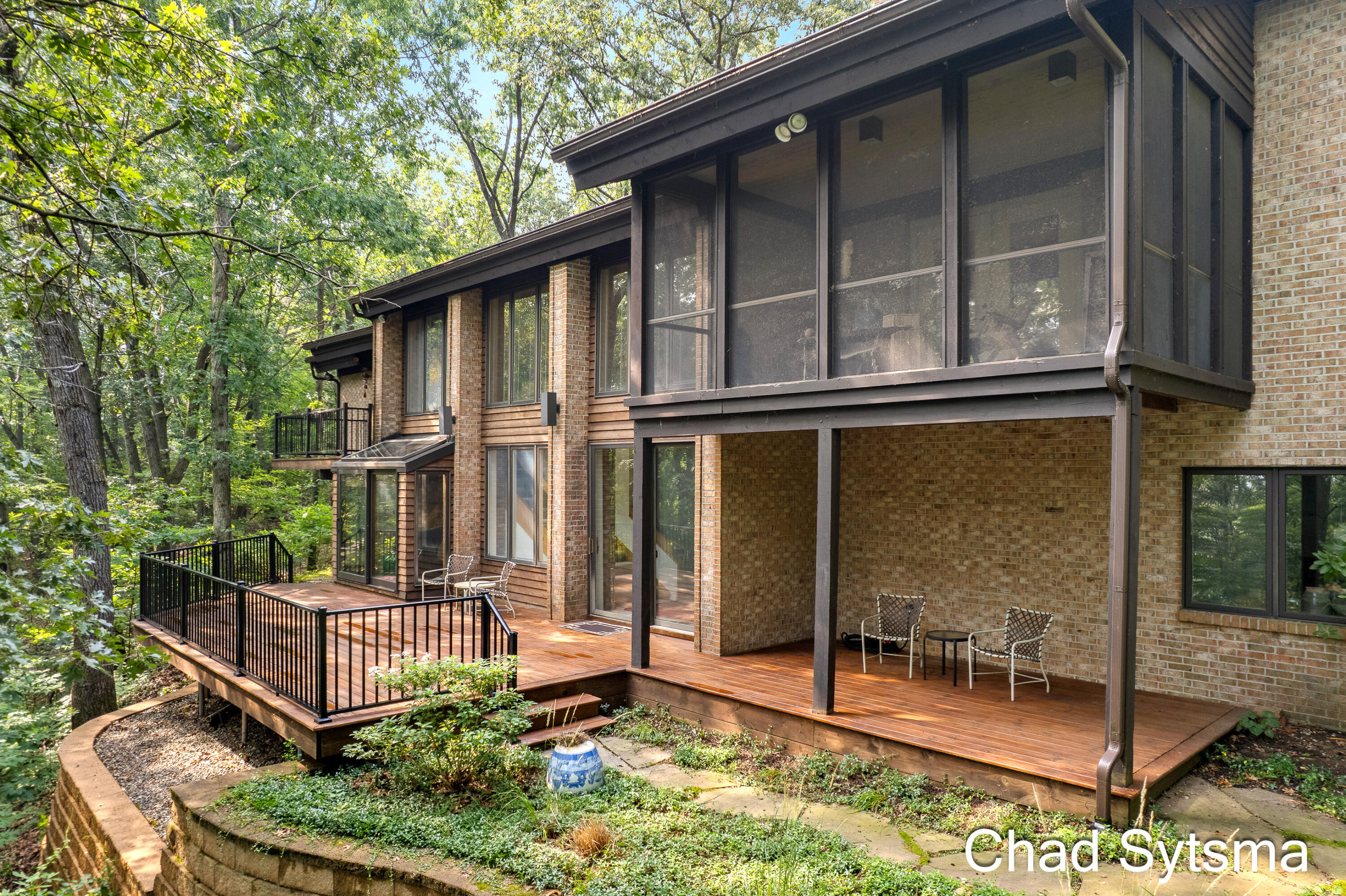 2620 Oak Ridge Trail NE Grand Rapids MI 49525