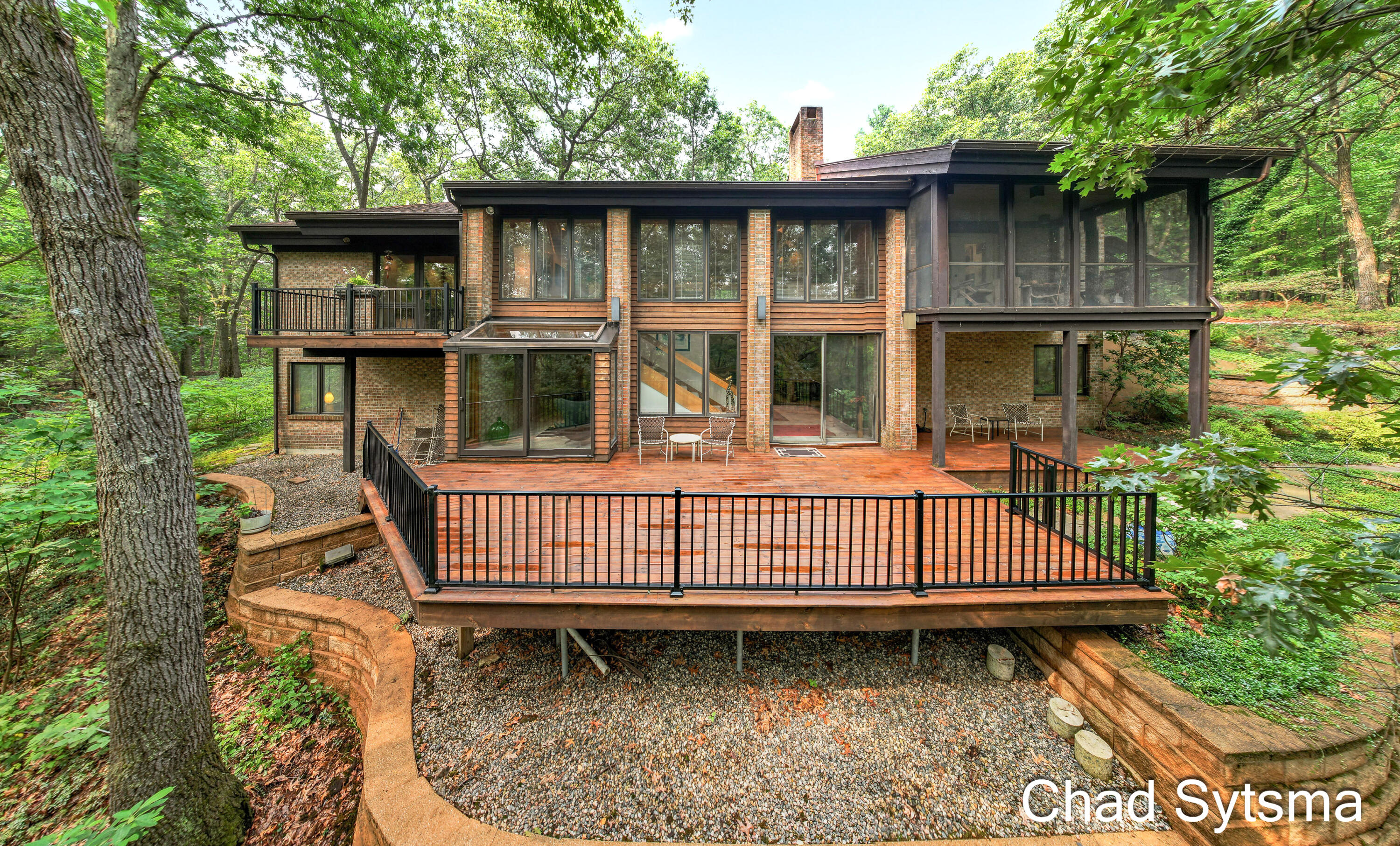 2620 Oak Ridge Trail NE Grand Rapids MI 49525