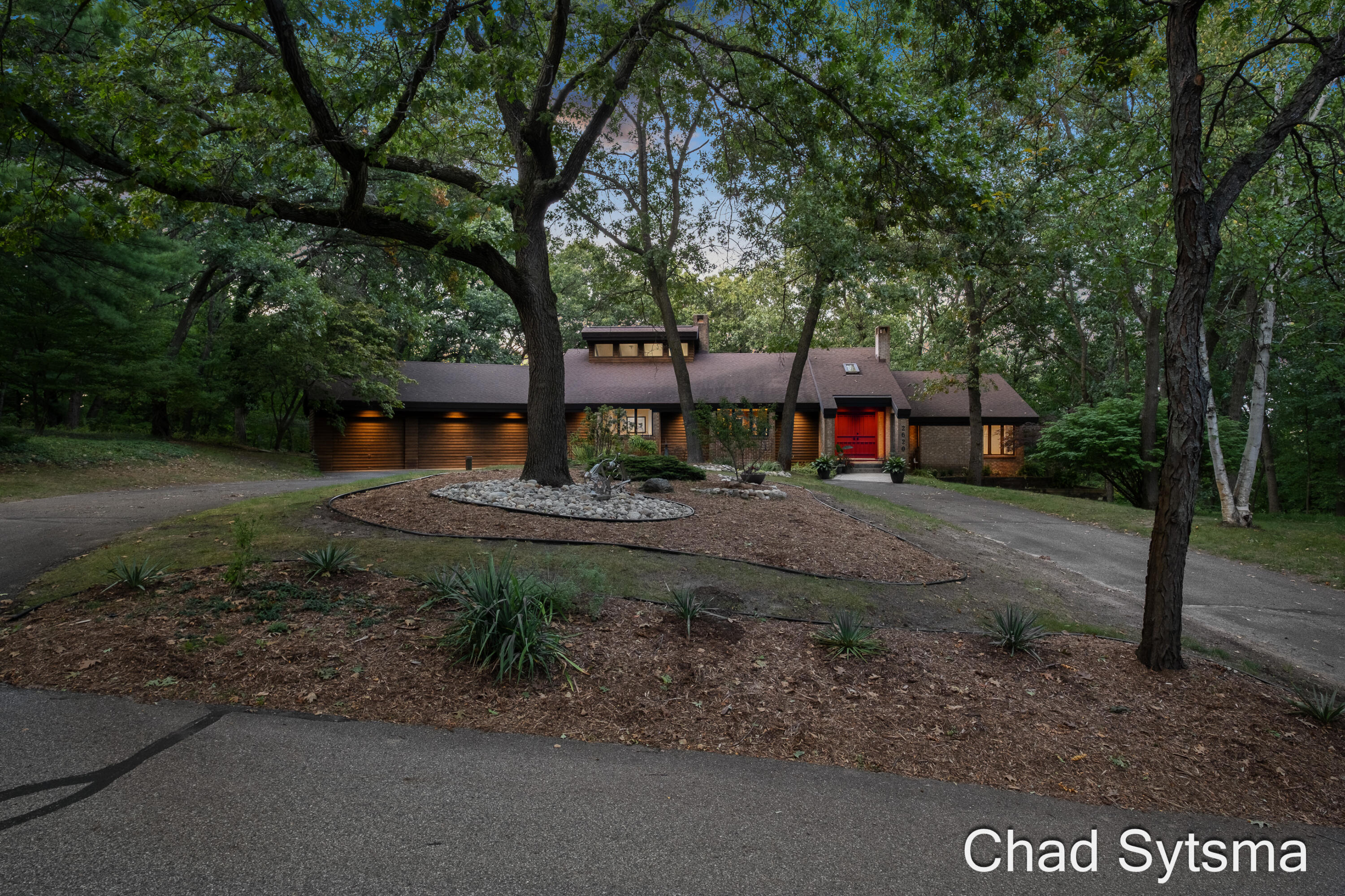 2620 Oak Ridge Trail NE Grand Rapids MI 49525