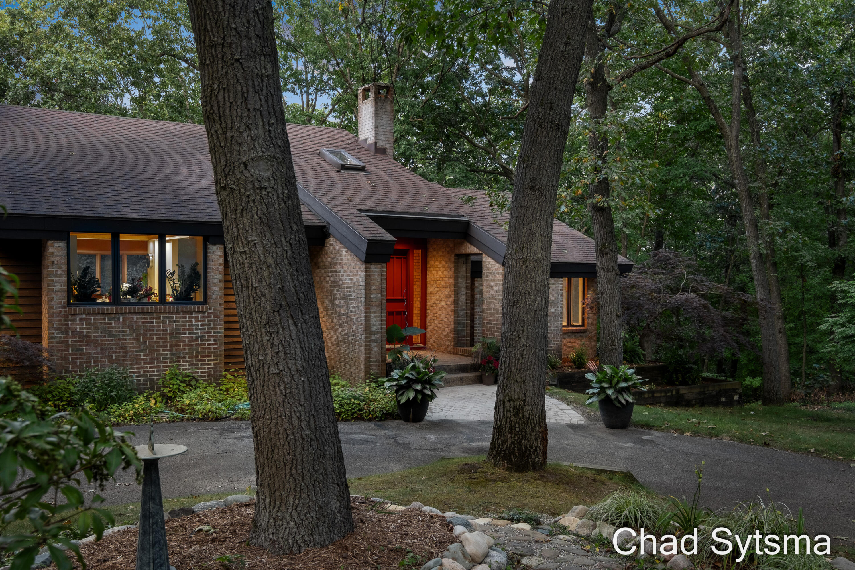 2620 Oak Ridge Trail NE Grand Rapids MI 49525