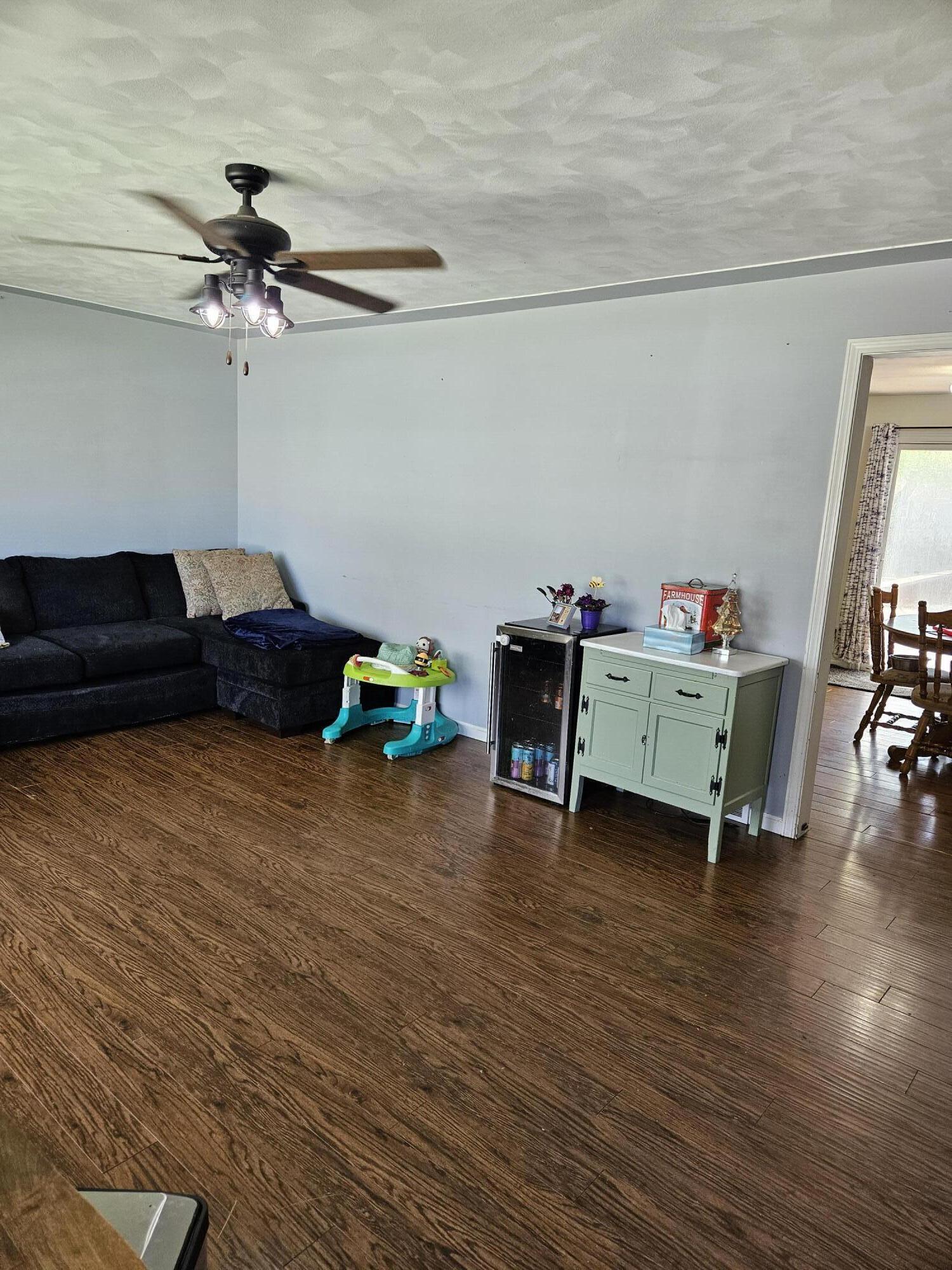 1277 Francis Avenue Muskegon MI 49442