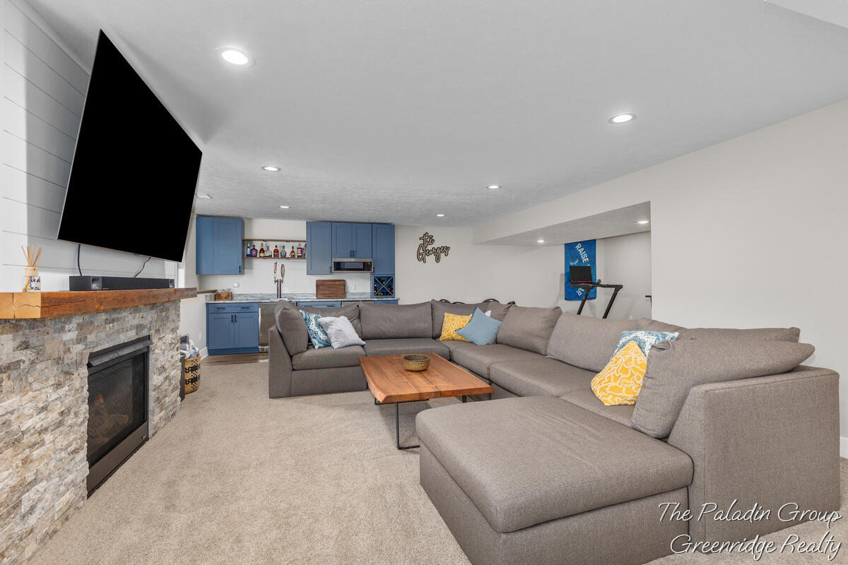 9404 Shoreway Drive West Olive MI 49460