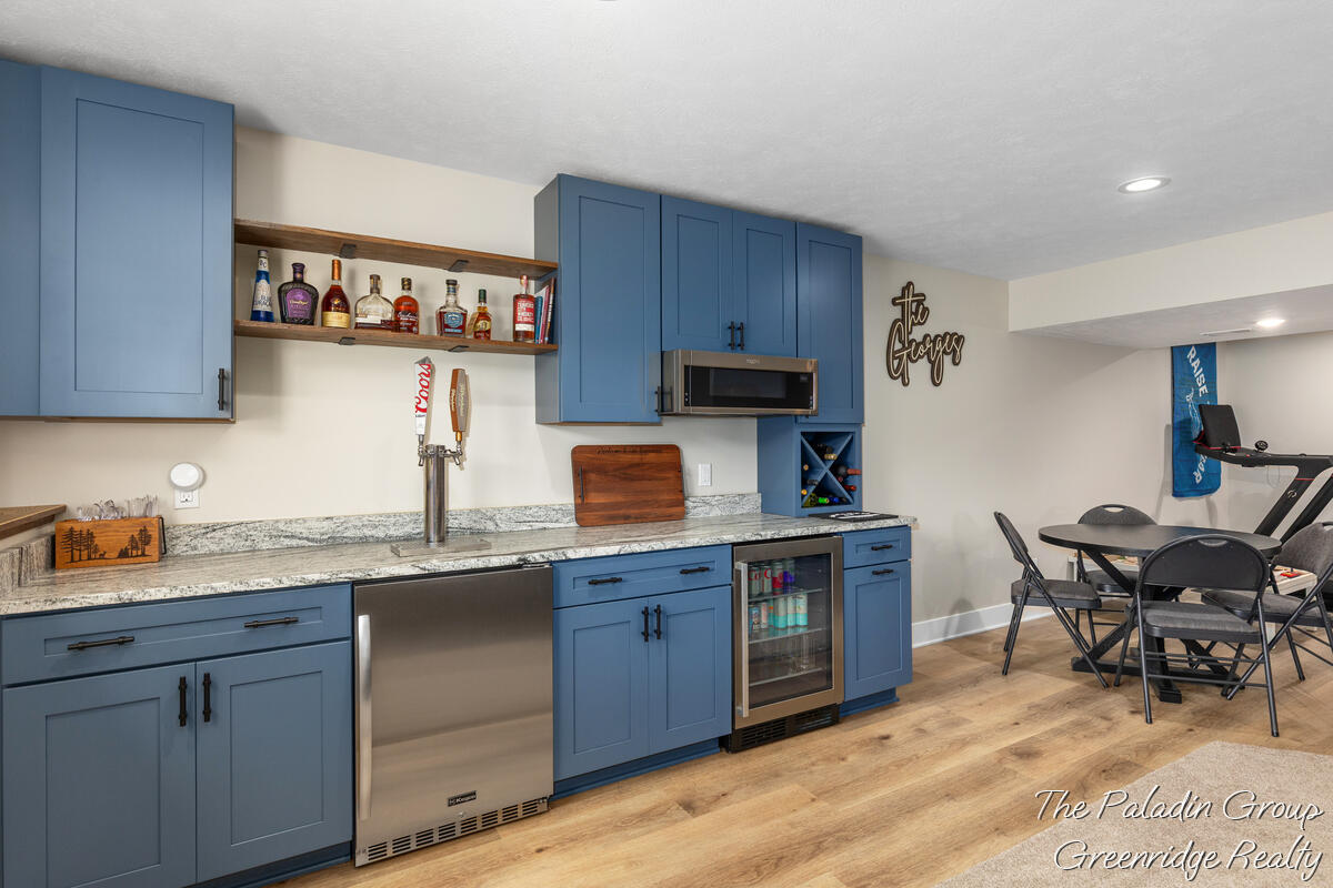 9404 Shoreway Drive West Olive MI 49460