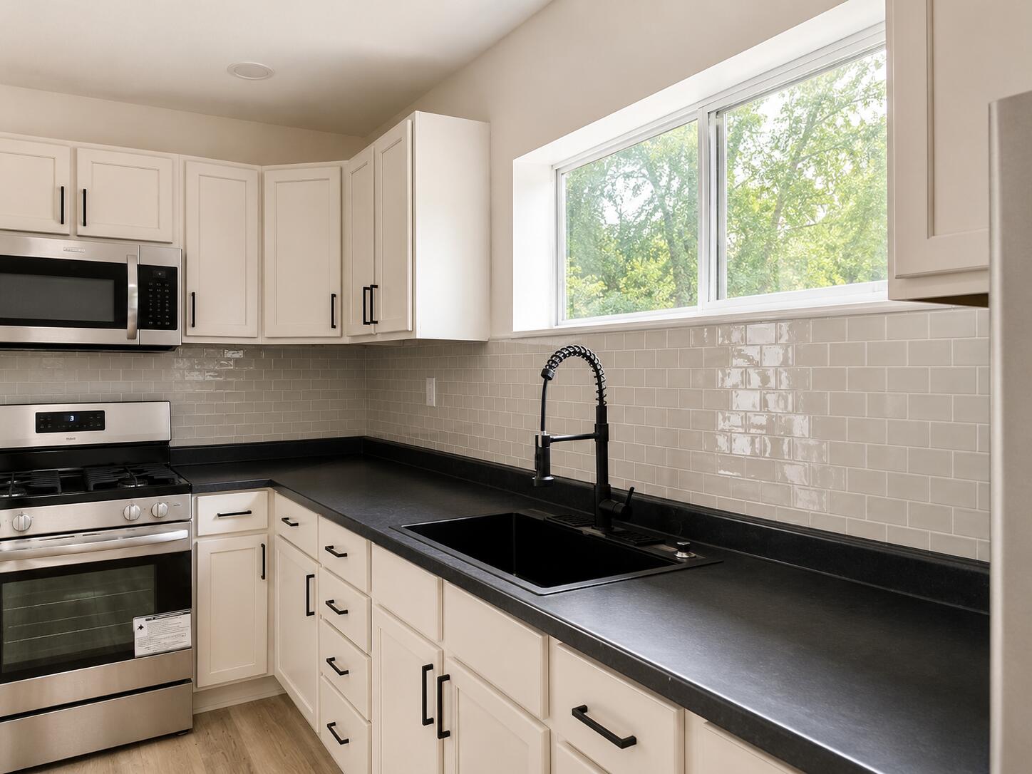 657 Allen Avenue Muskegon MI 49442