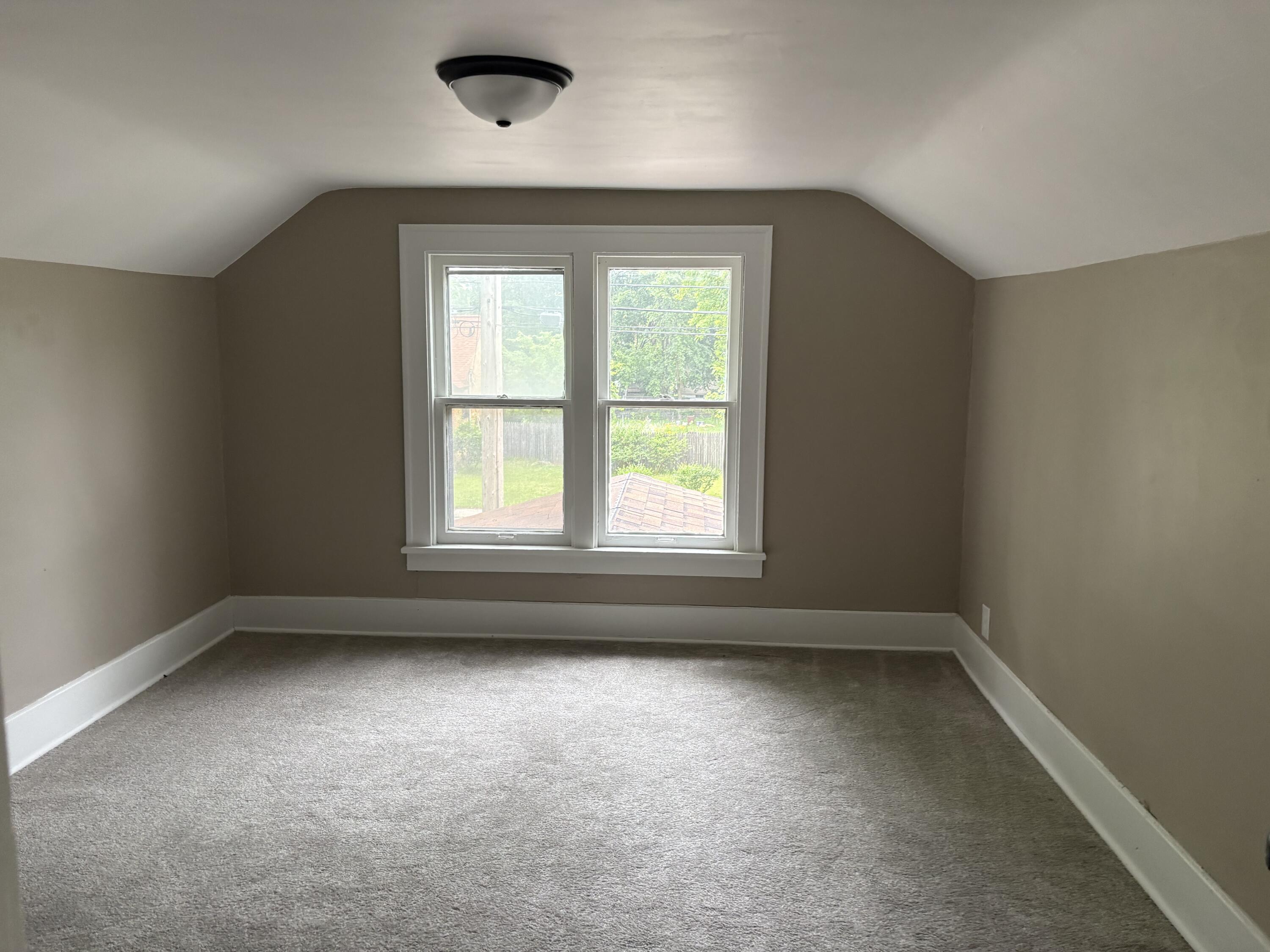 657 Allen Avenue Muskegon MI 49442