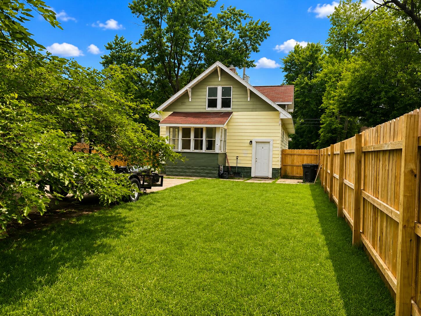 657 Allen Avenue Muskegon MI 49442
