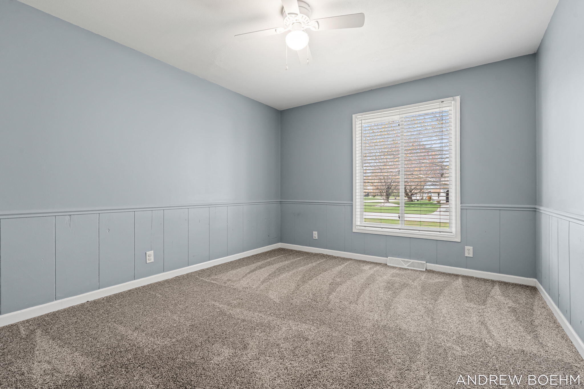 8732 Fairview Lane Zeeland MI 49464