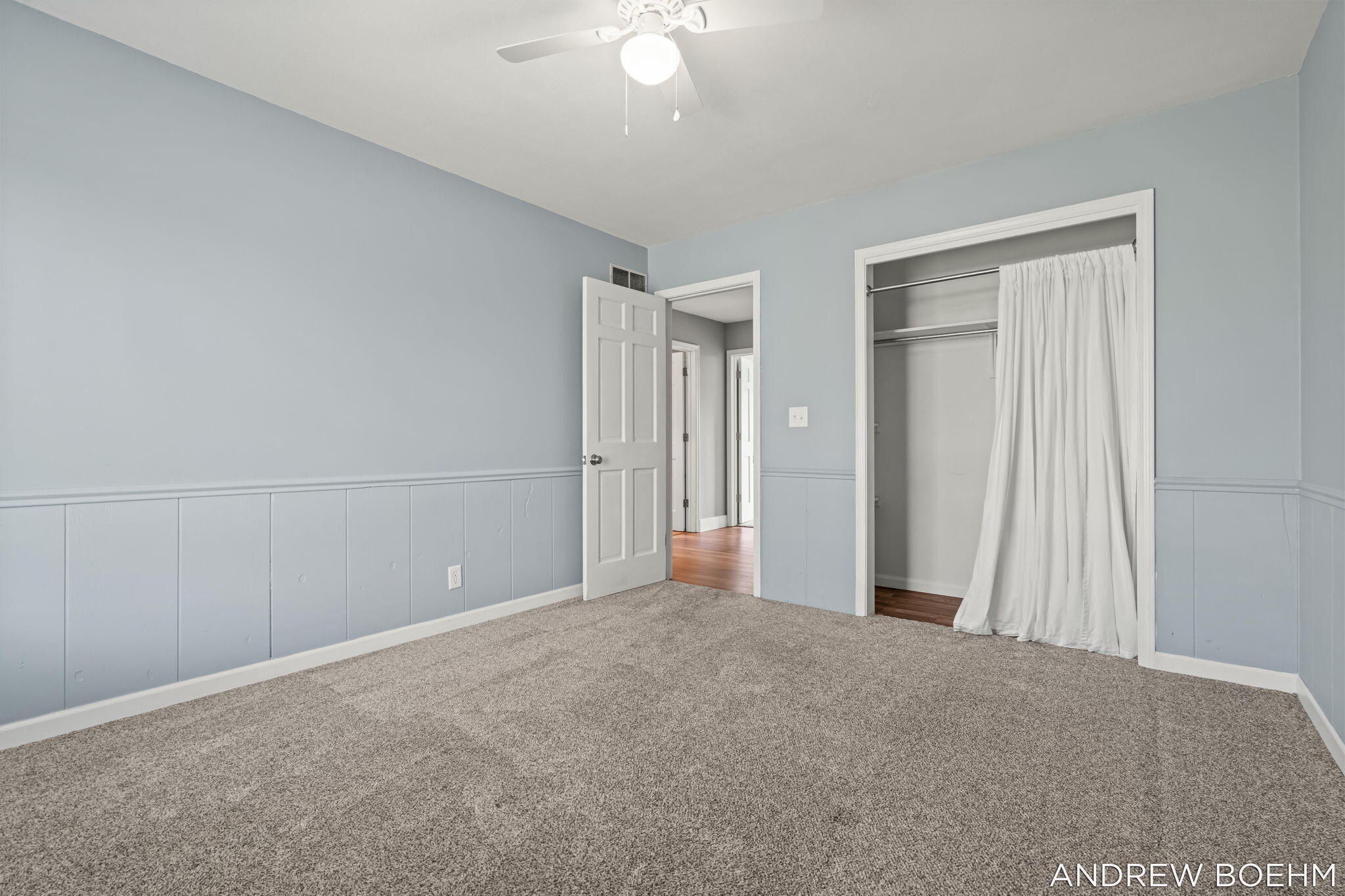 8732 Fairview Lane Zeeland MI 49464