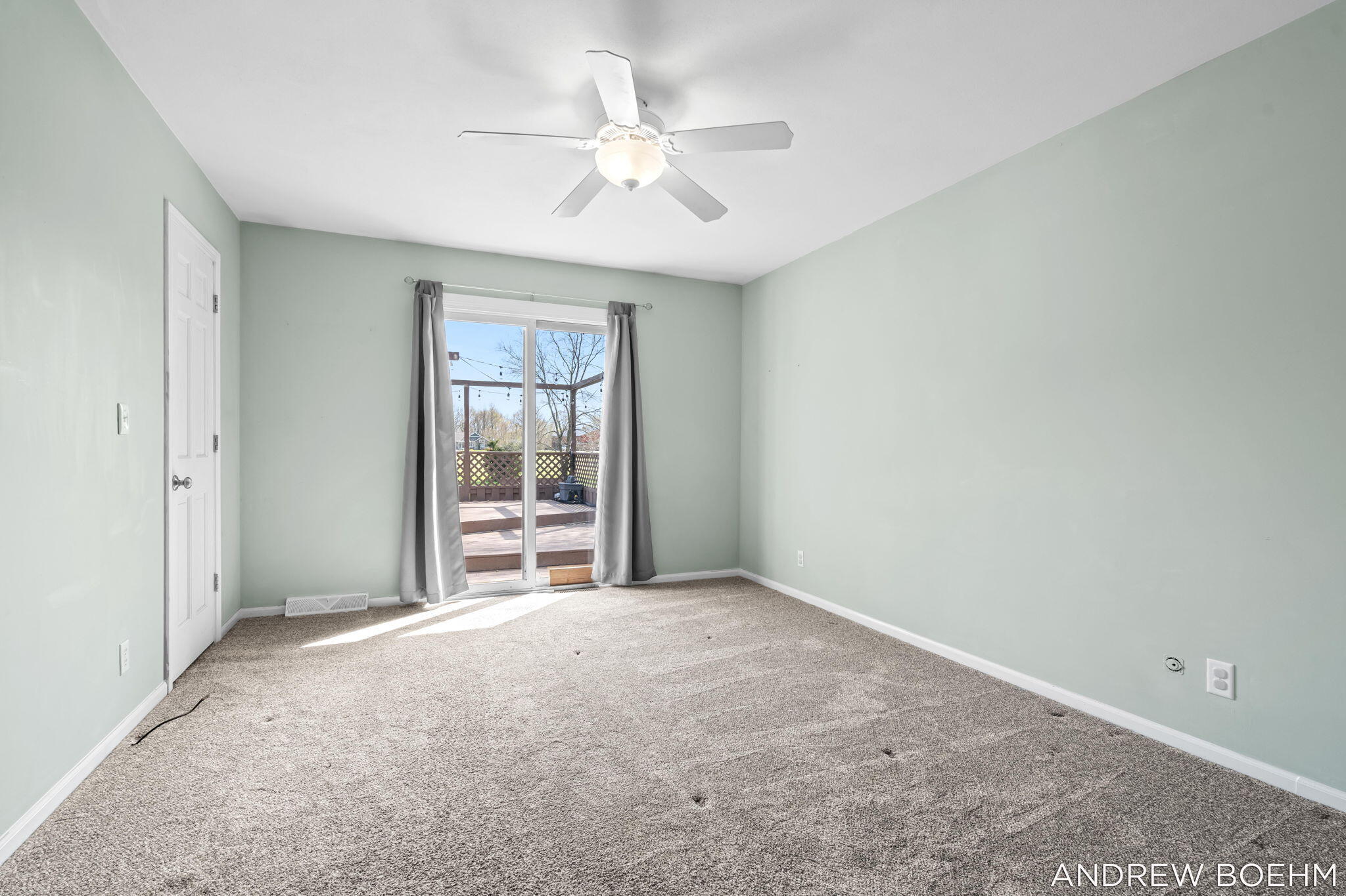 8732 Fairview Lane Zeeland MI 49464