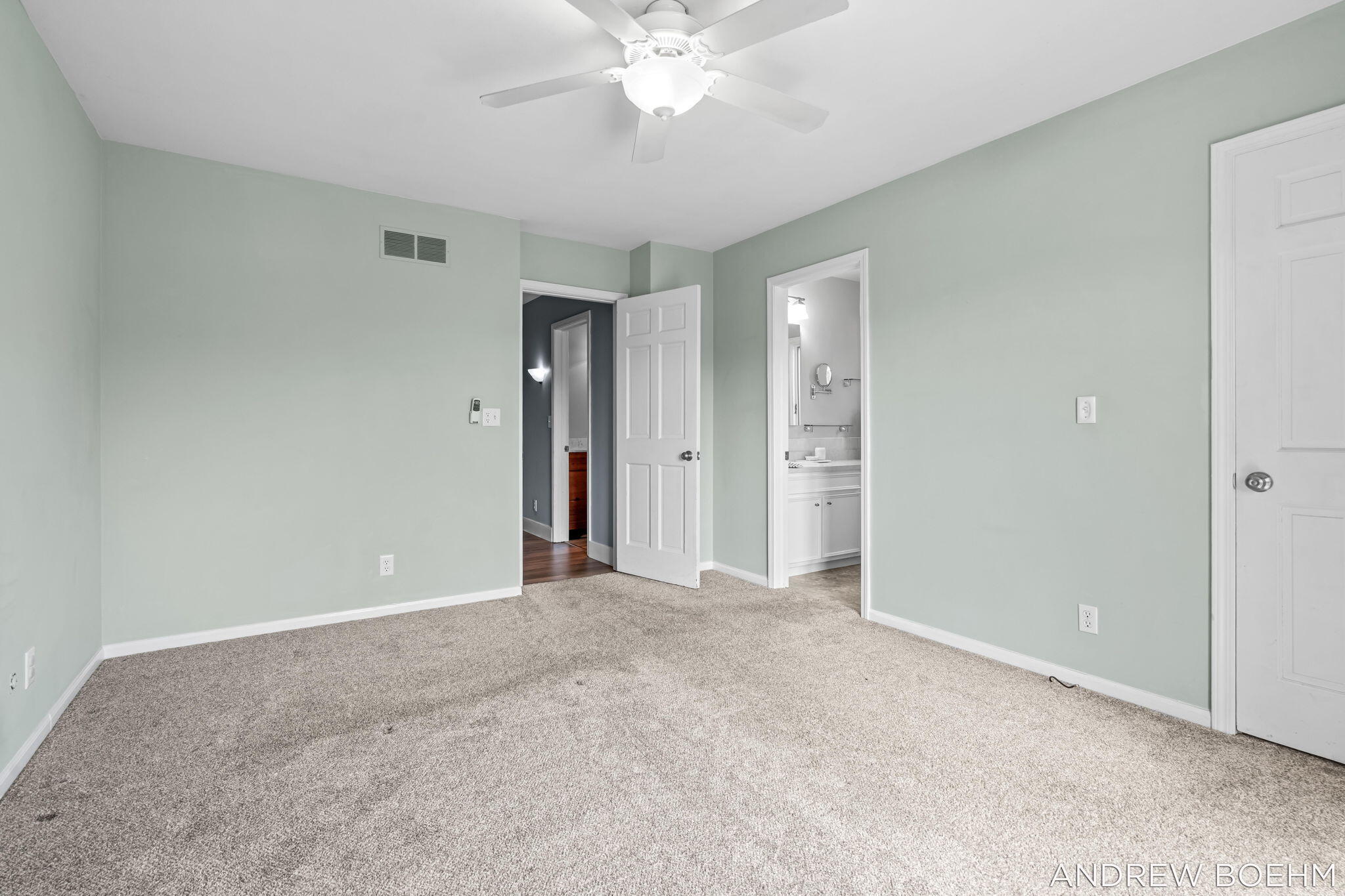 8732 Fairview Lane Zeeland MI 49464