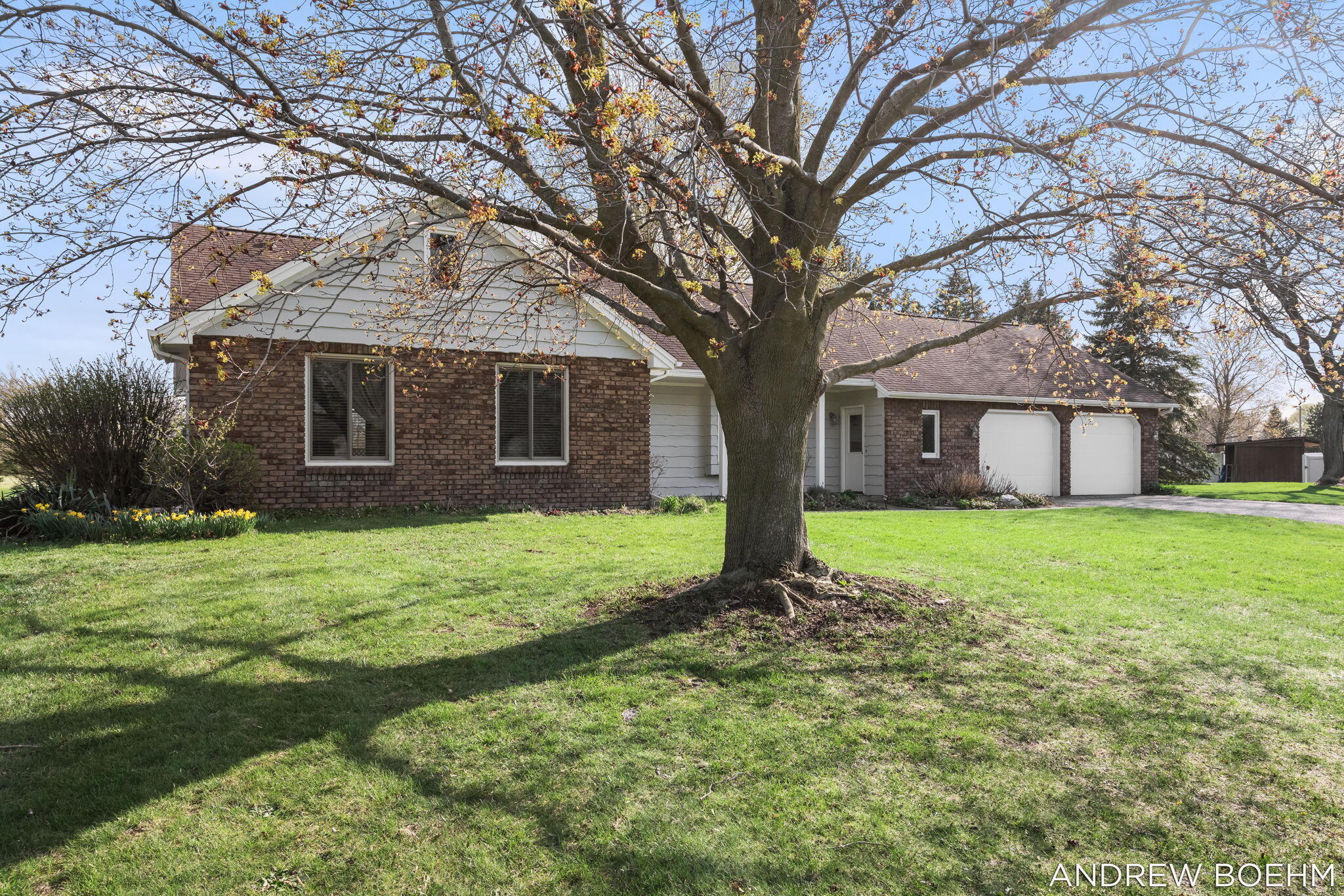 8732 Fairview Lane Zeeland MI 49464