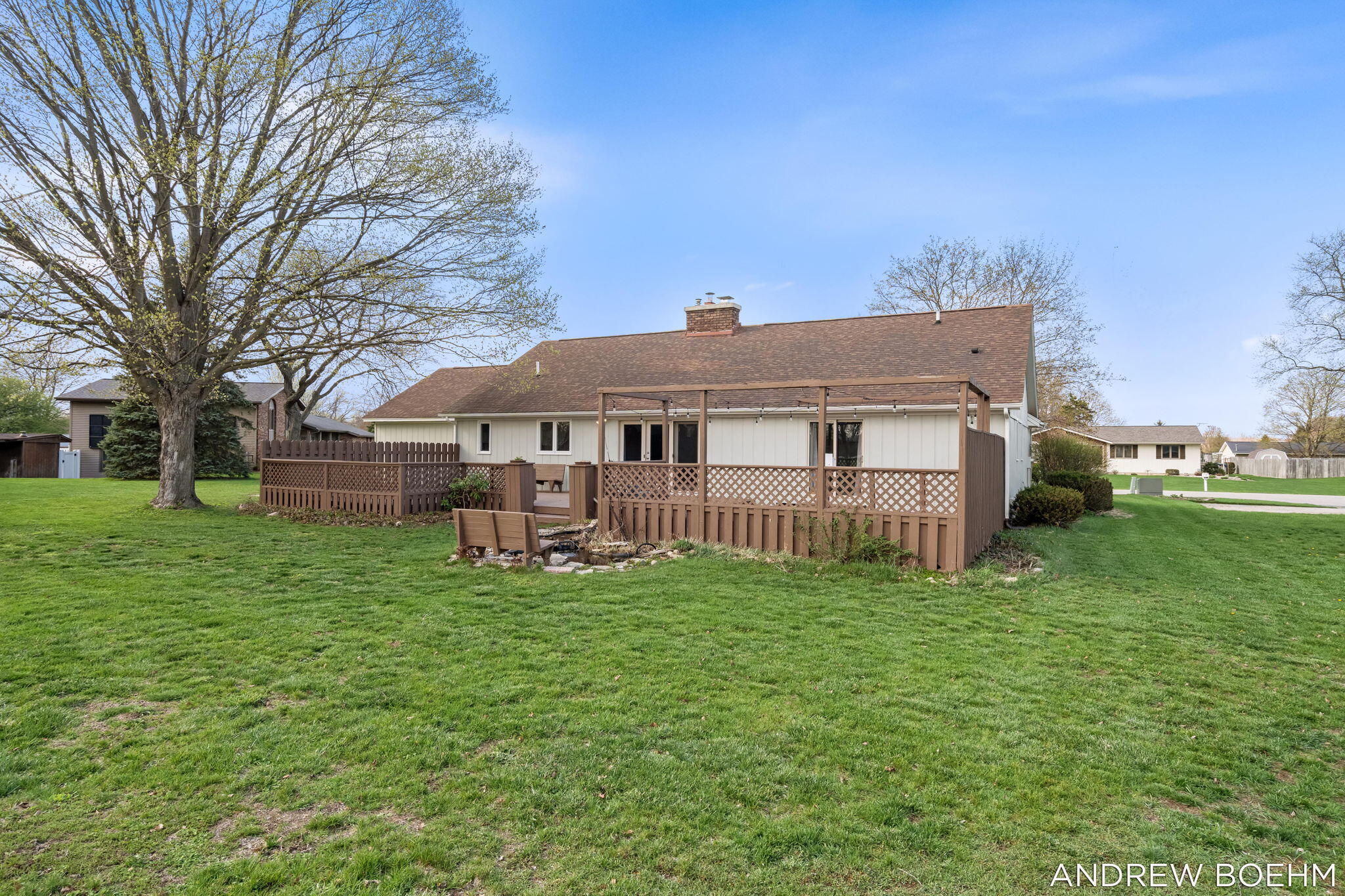 8732 Fairview Lane Zeeland MI 49464