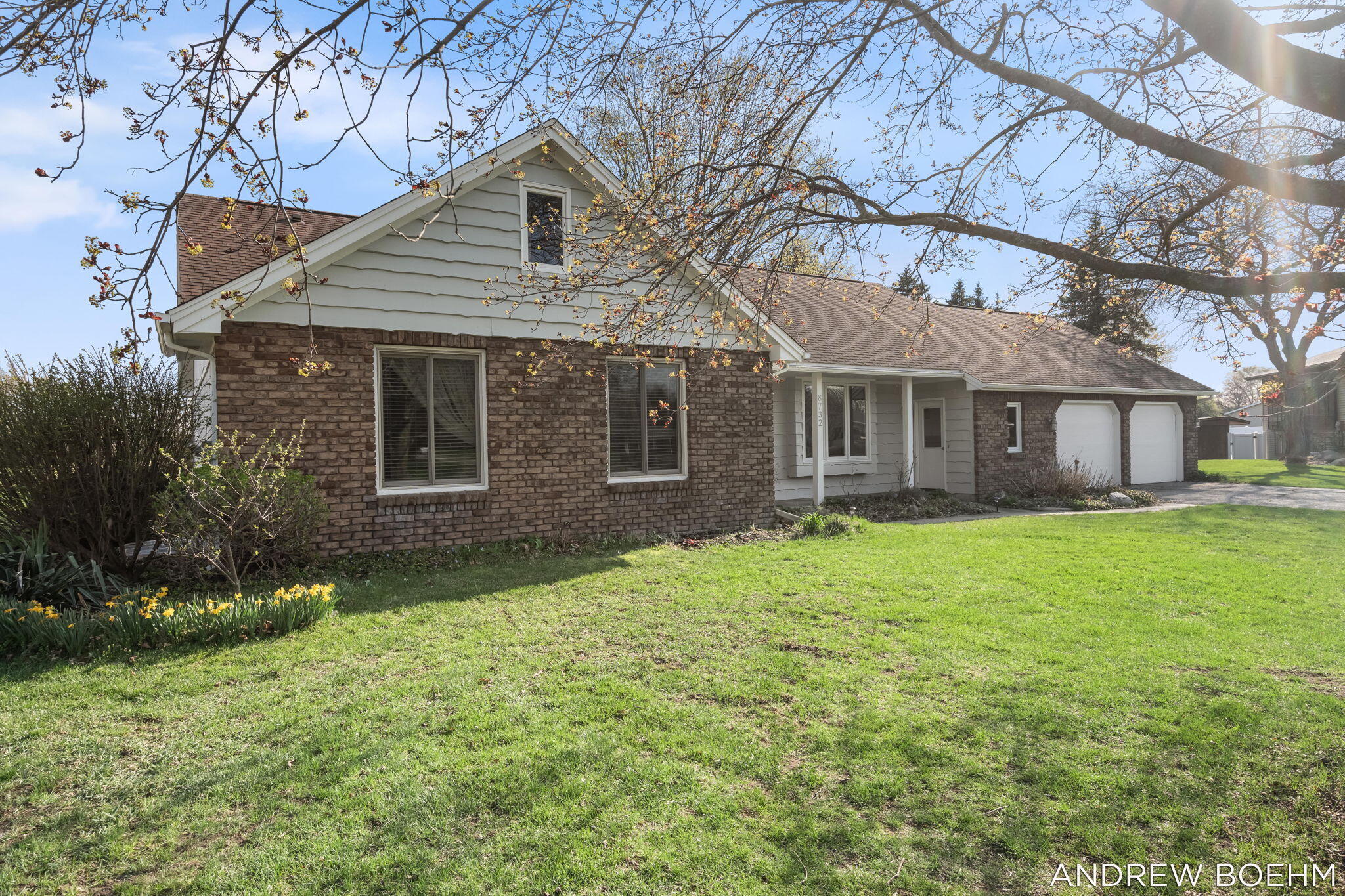 8732 Fairview Lane Zeeland MI 49464