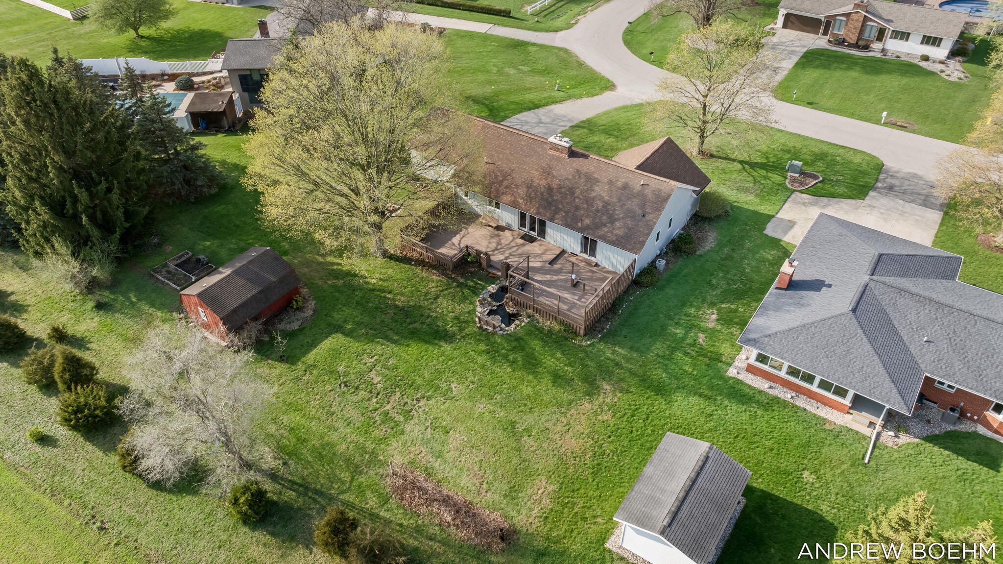 8732 Fairview Lane Zeeland MI 49464