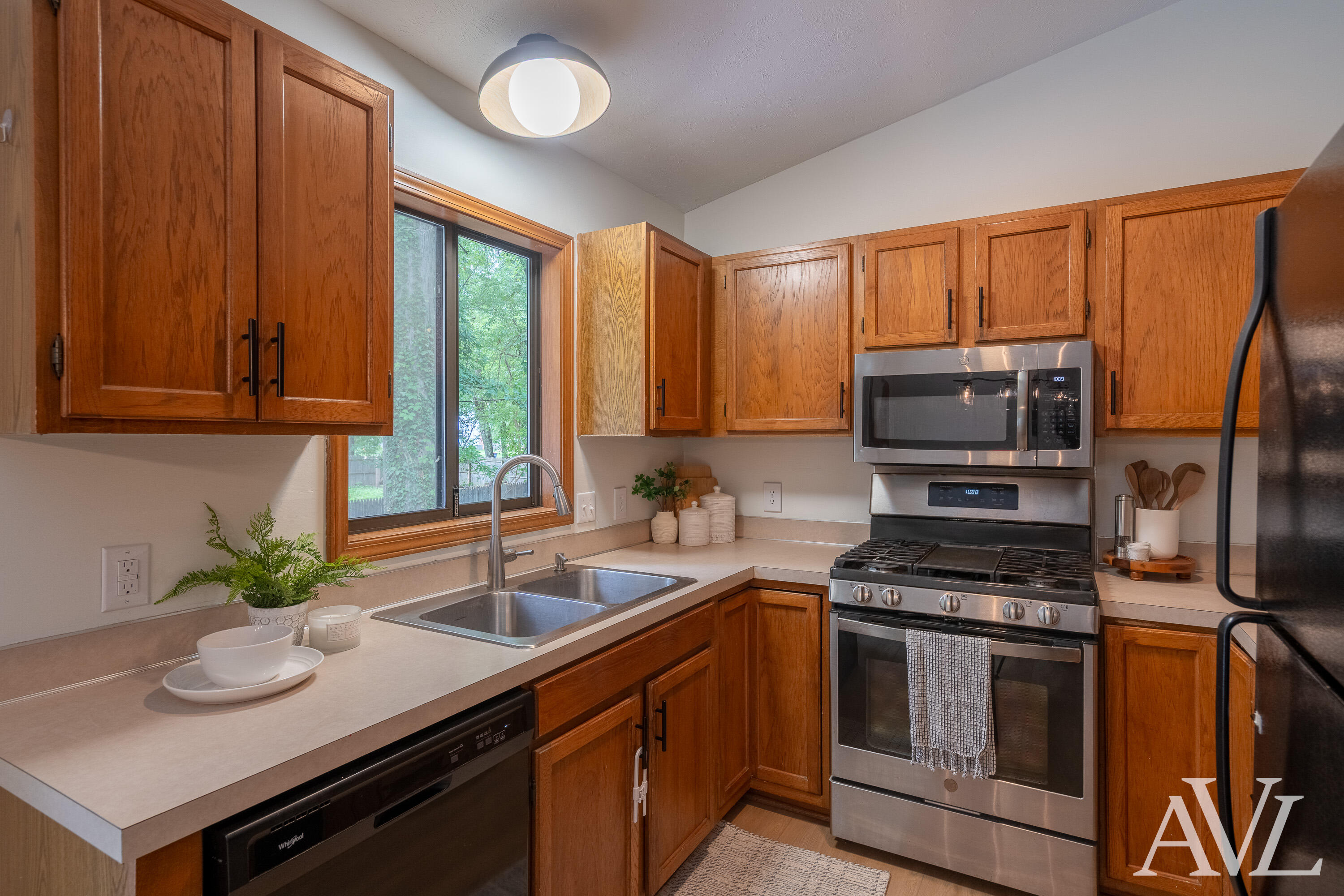 1344 Gladstone Drive SE Grand Rapids MI 49506
