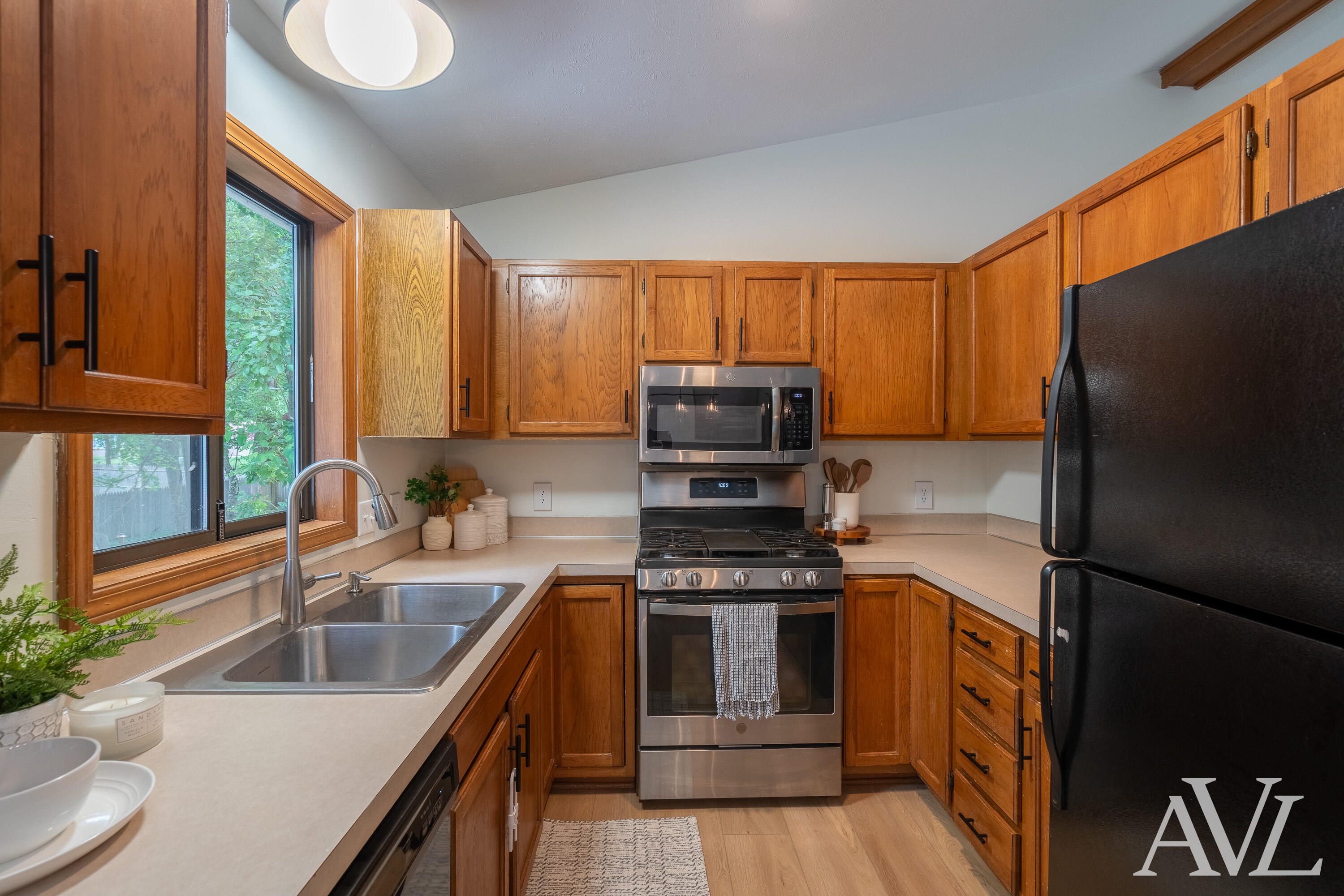 1344 Gladstone Drive SE Grand Rapids MI 49506