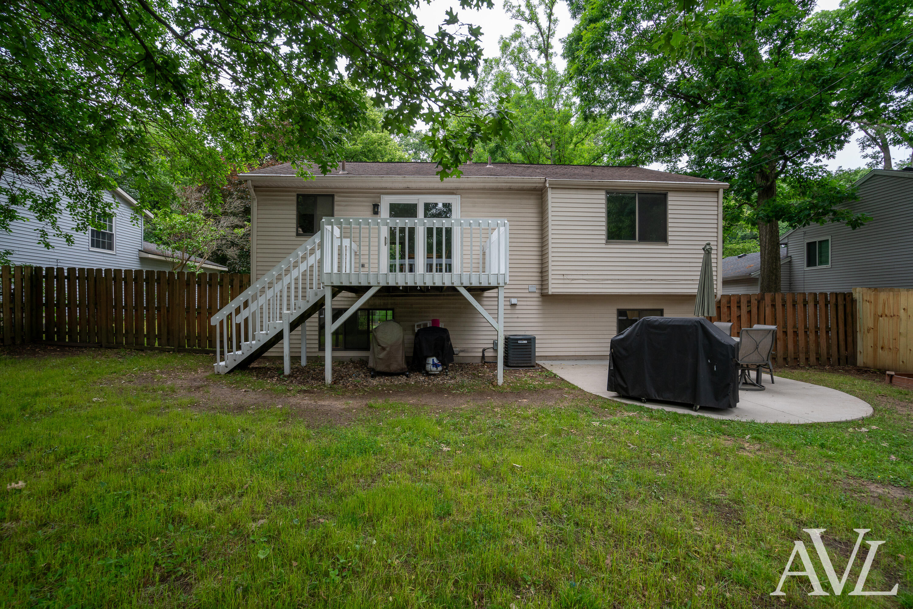 1344 Gladstone Drive SE Grand Rapids MI 49506
