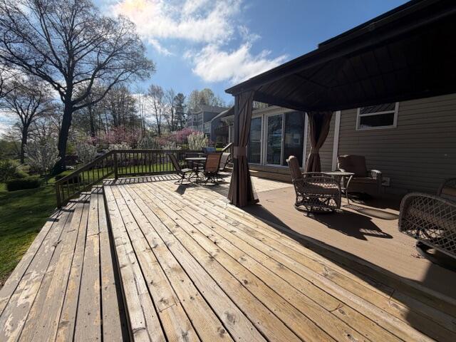 308 Lake Shore Drive Cassopolis MI 49031