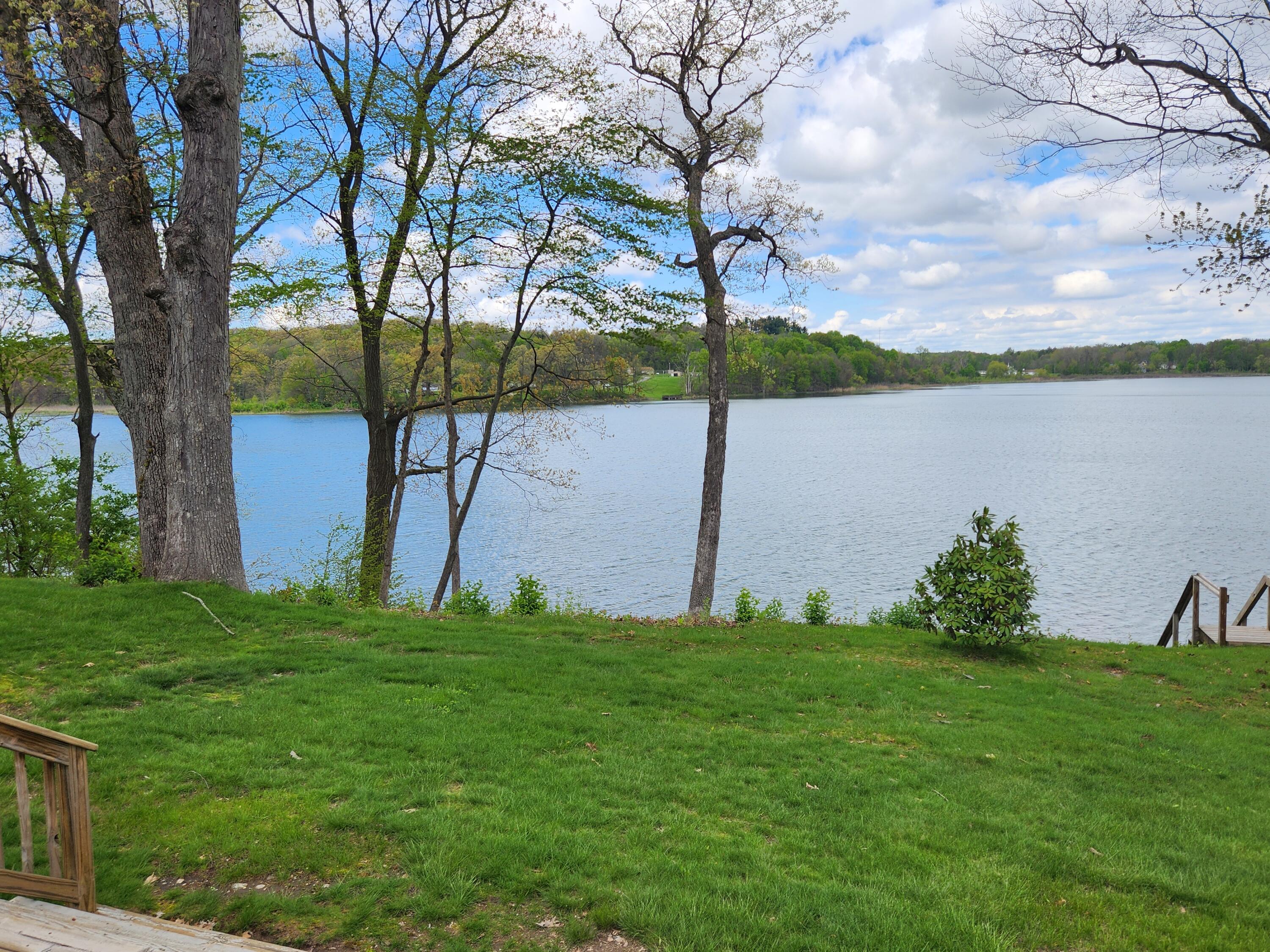 308 Lake Shore Drive Cassopolis MI 49031