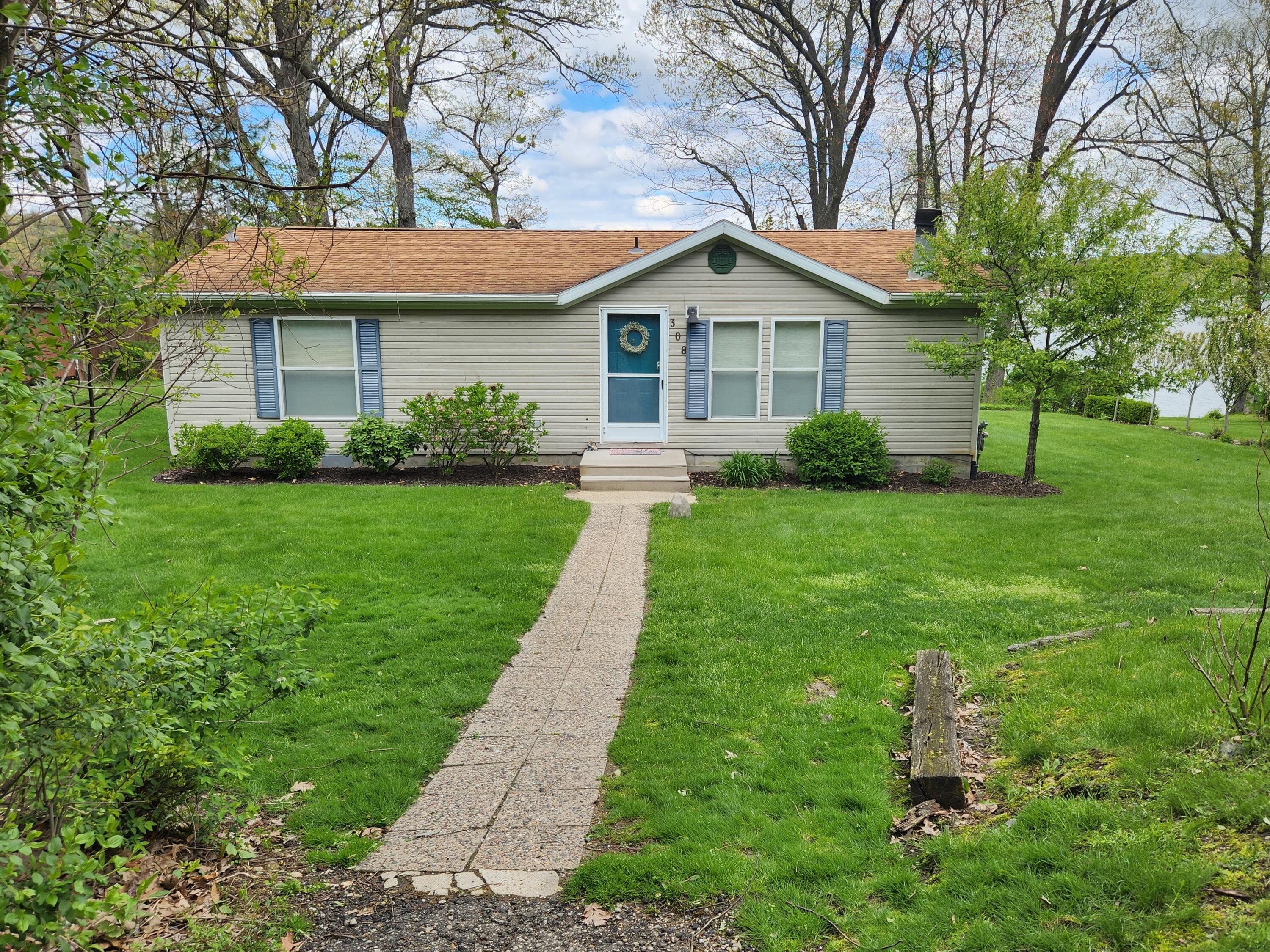 308 Lake Shore Drive Cassopolis MI 49031