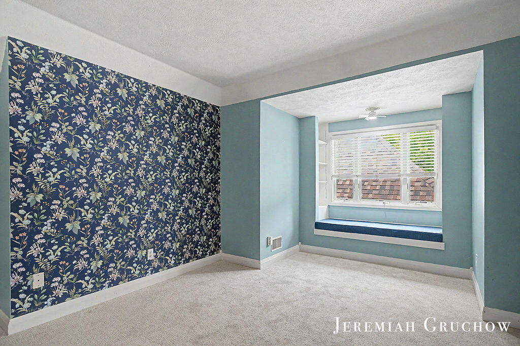 3333 Falcon Bluff Court NE Grand Rapids MI 49525
