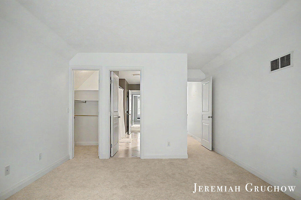3333 Falcon Bluff Court NE Grand Rapids MI 49525
