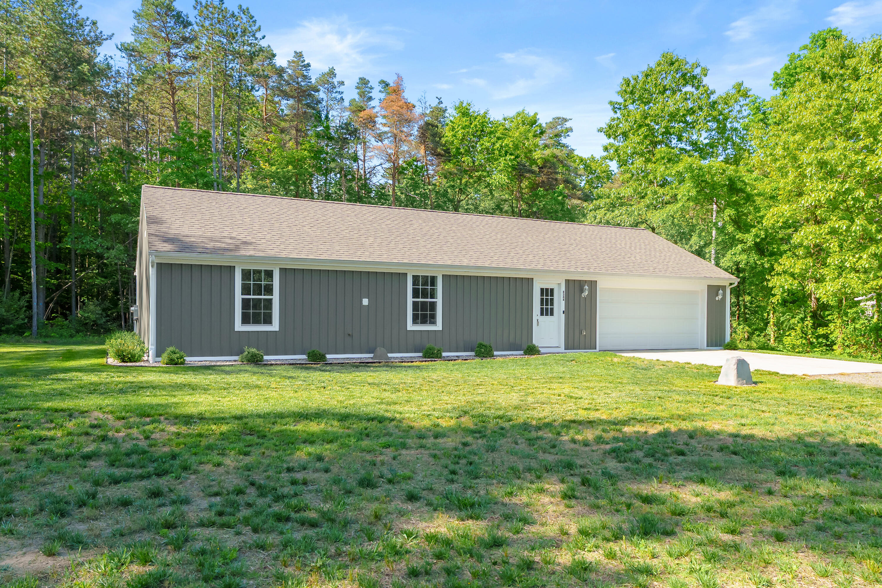 4384 112th Avenue Allegan MI 49010