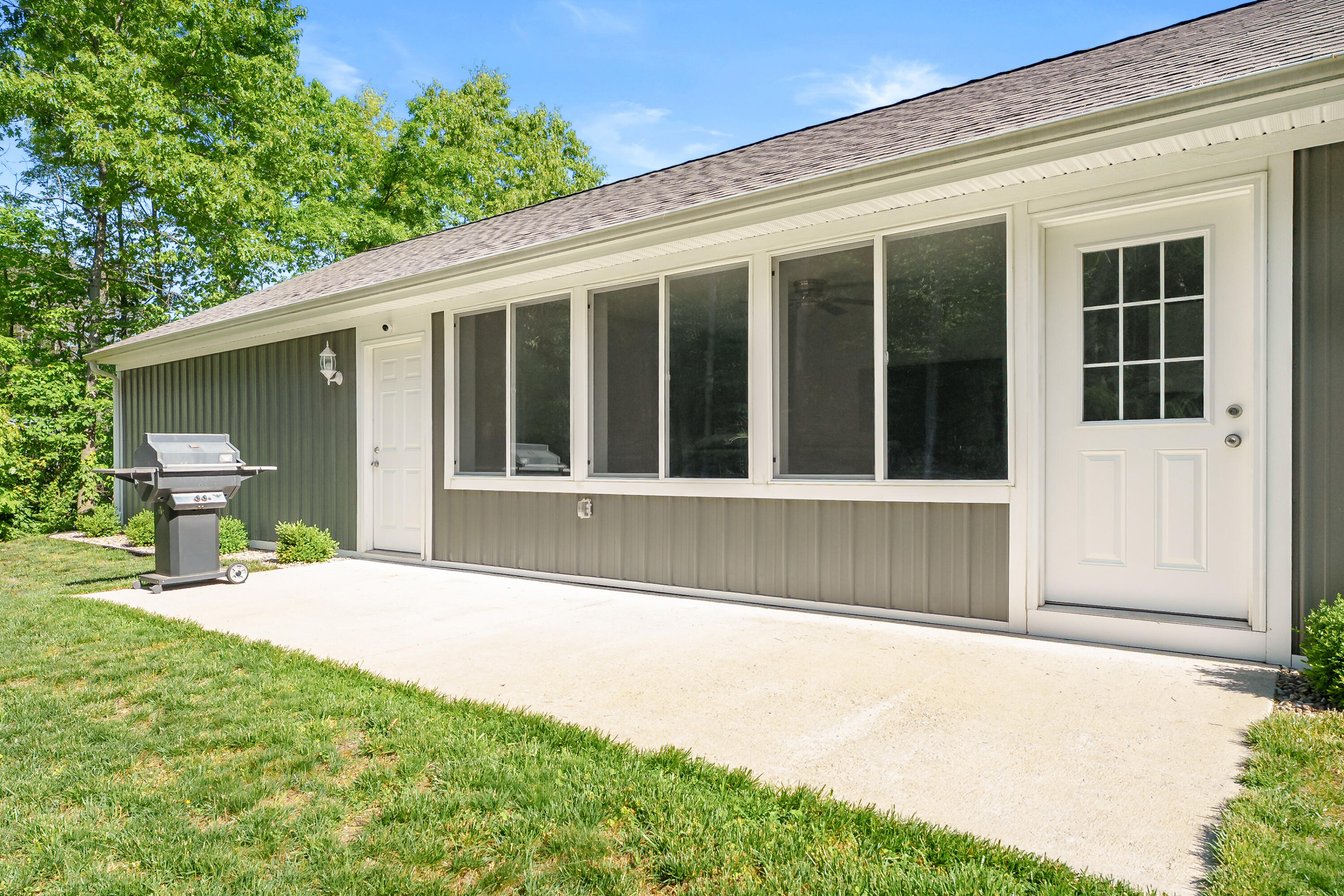 4384 112th Avenue Allegan MI 49010