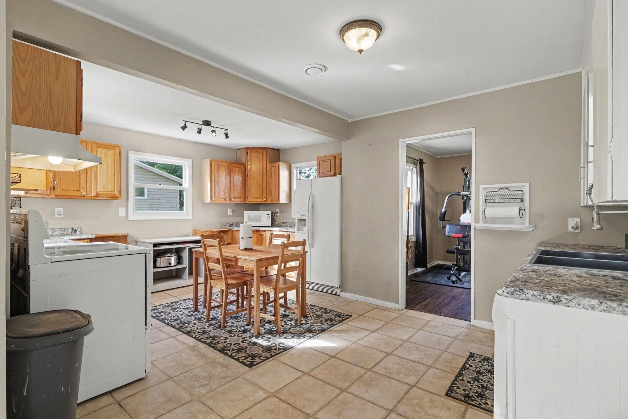 5184 Wayne Avenue Kalamazoo MI 49004