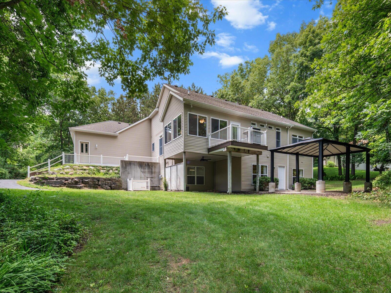 3475 Trail West Drive NE Grand Rapids MI 49525