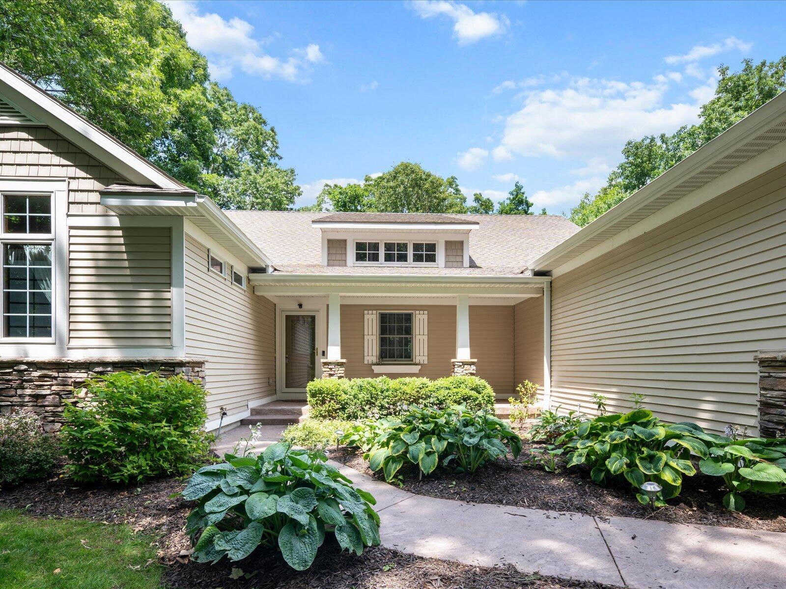 3475 Trail West Drive NE Grand Rapids MI 49525