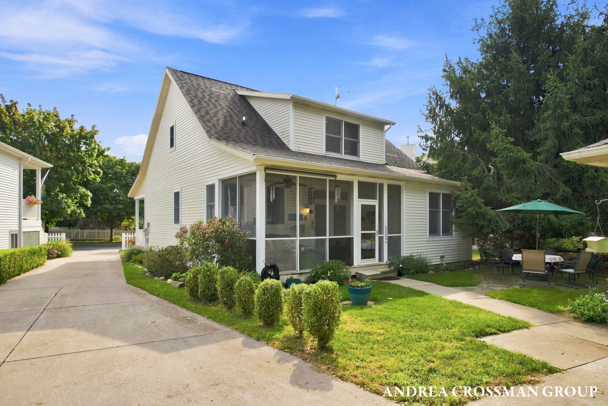 459 Summer Grove Drive Douglas MI 49406