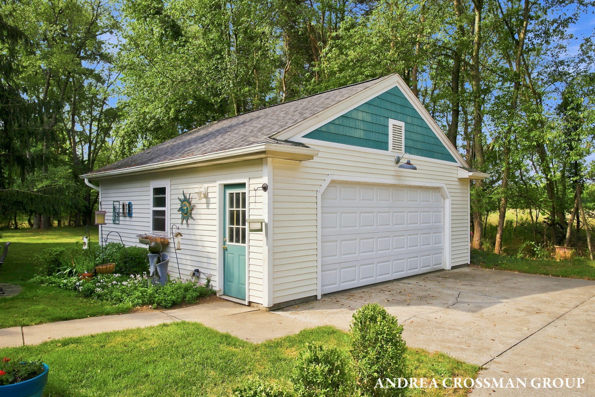 459 Summer Grove Drive Douglas MI 49406