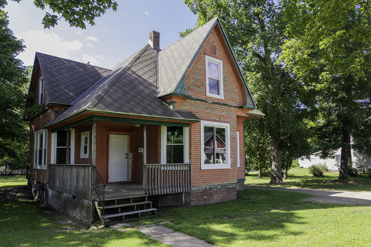 205 W Sherwood Street Decatur MI 49045