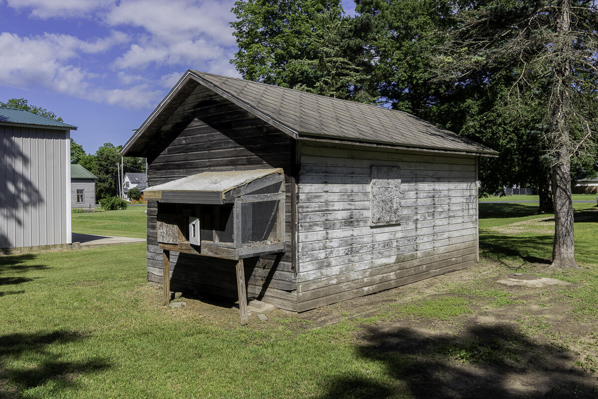 205 W Sherwood Street Decatur MI 49045