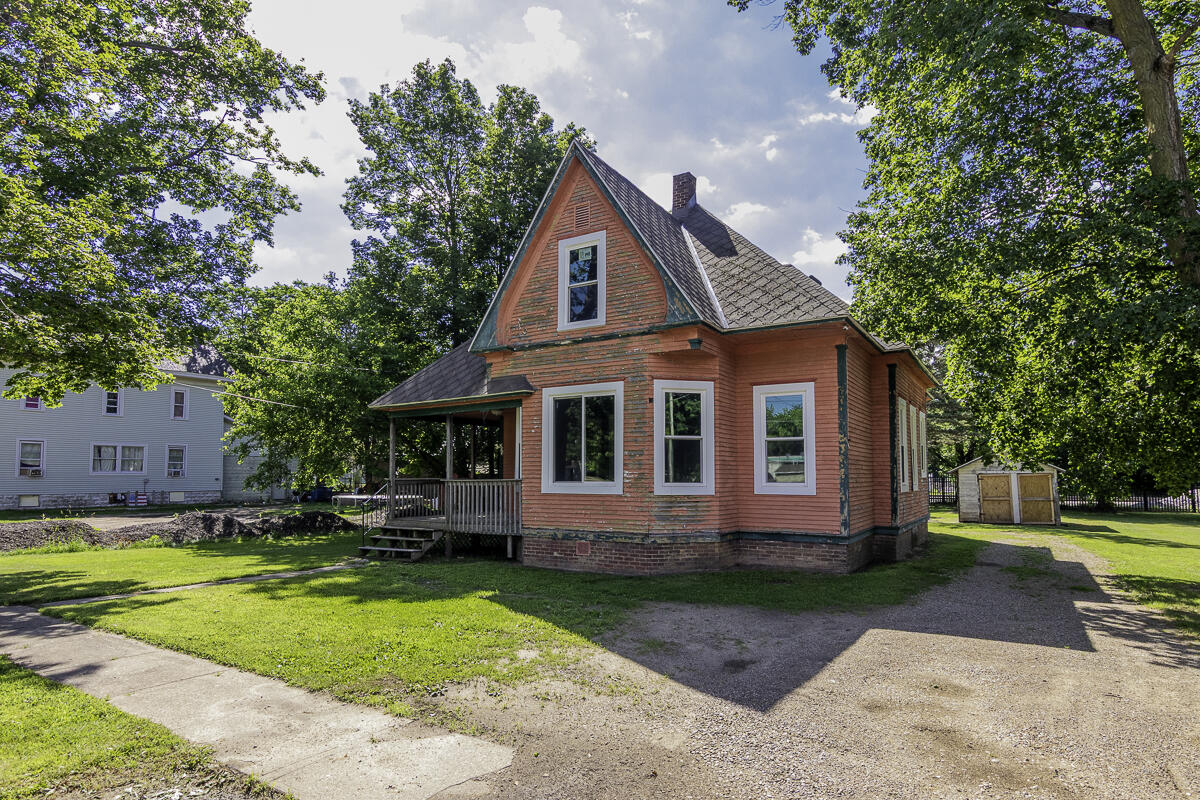 205 W Sherwood Street Decatur MI 49045