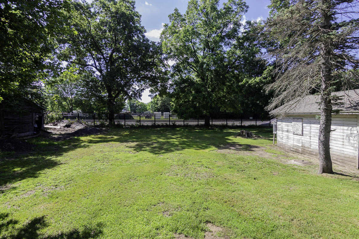 205 W Sherwood Street Decatur MI 49045
