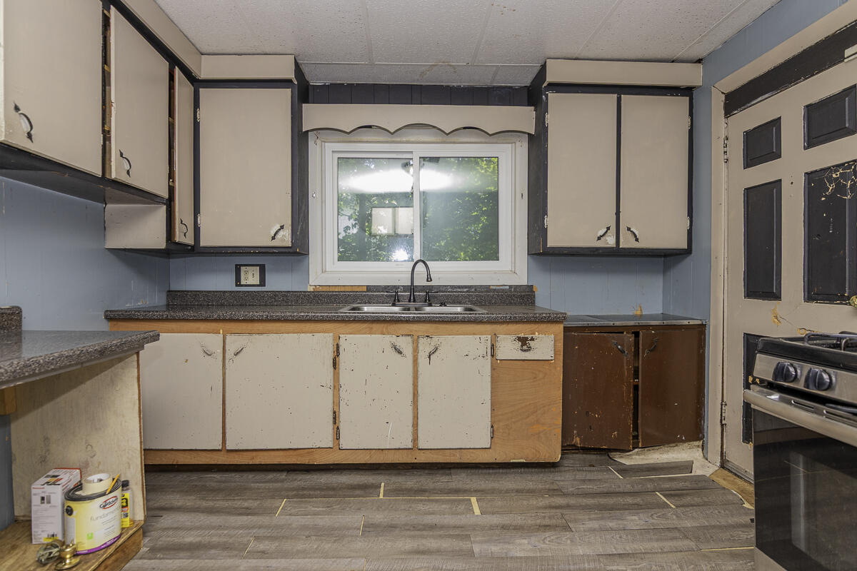 205 W Sherwood Street Decatur MI 49045