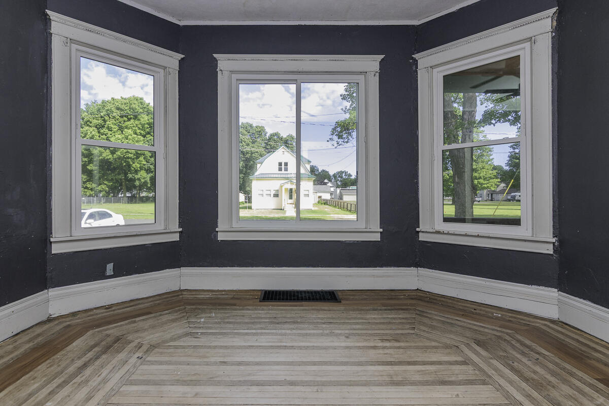 205 W Sherwood Street Decatur MI 49045