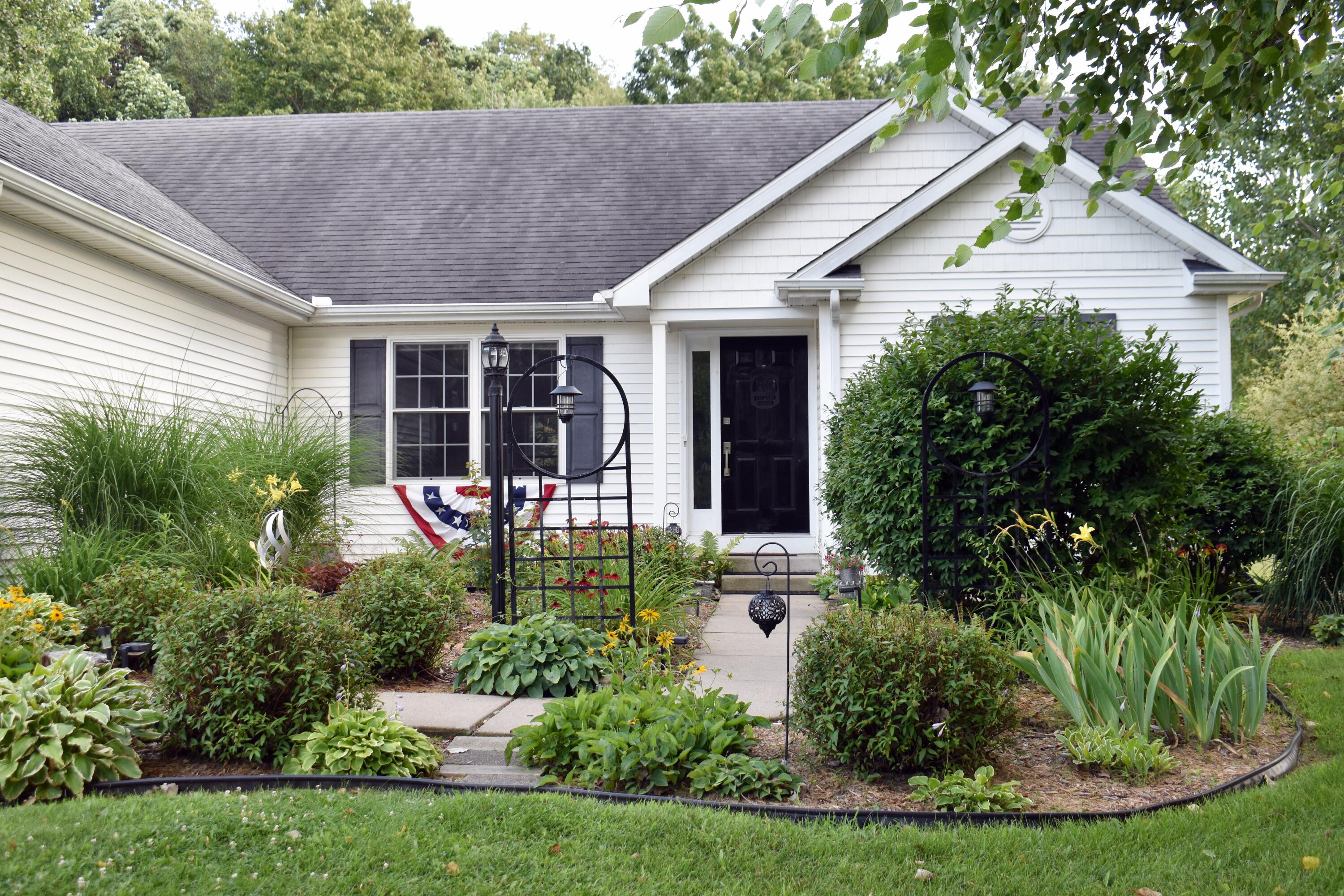 3970 N Hidden Valley Trail N Niles MI 49120