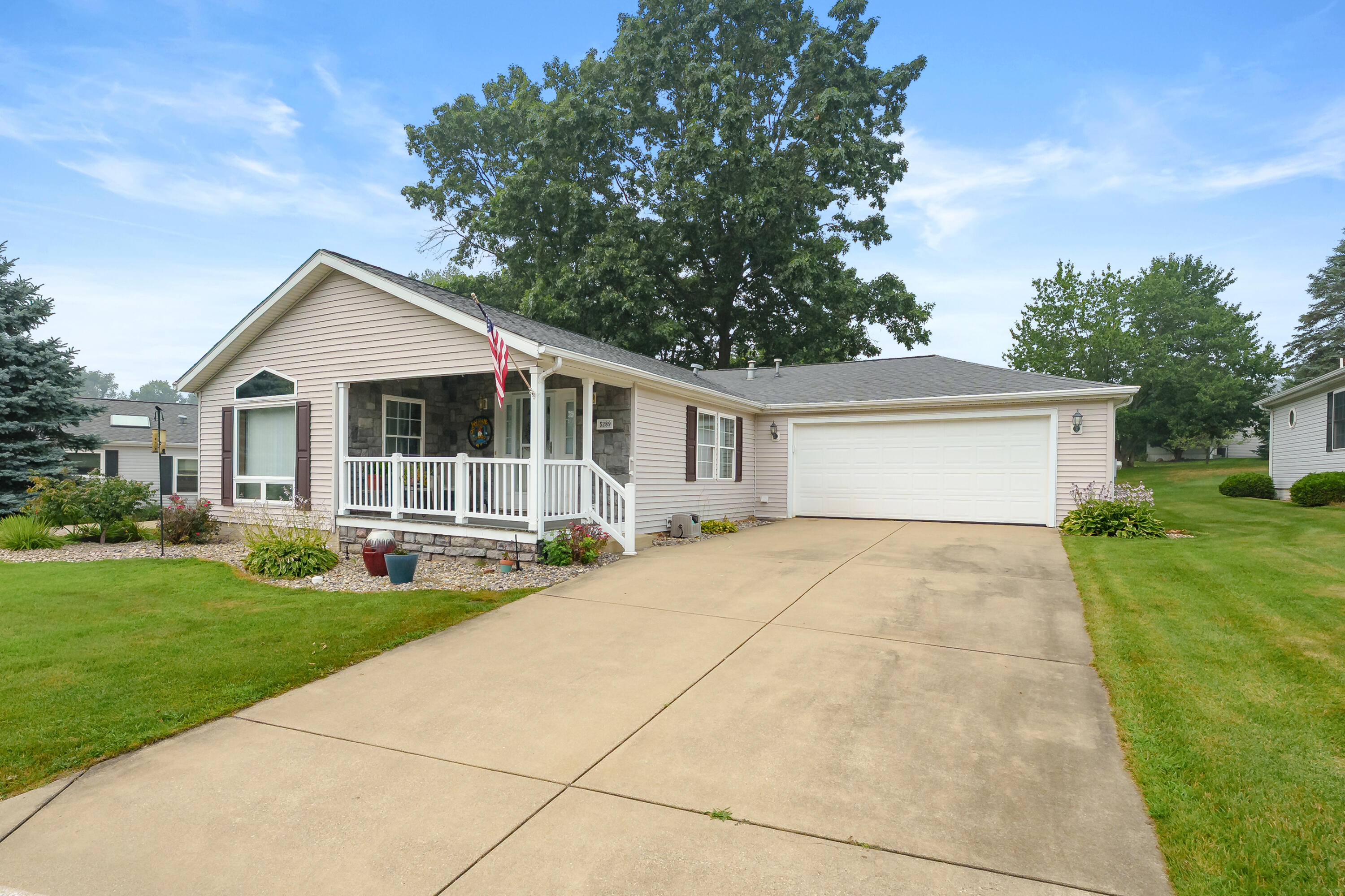 5289 Pine Arbor Ridge Kalamazoo MI 49004