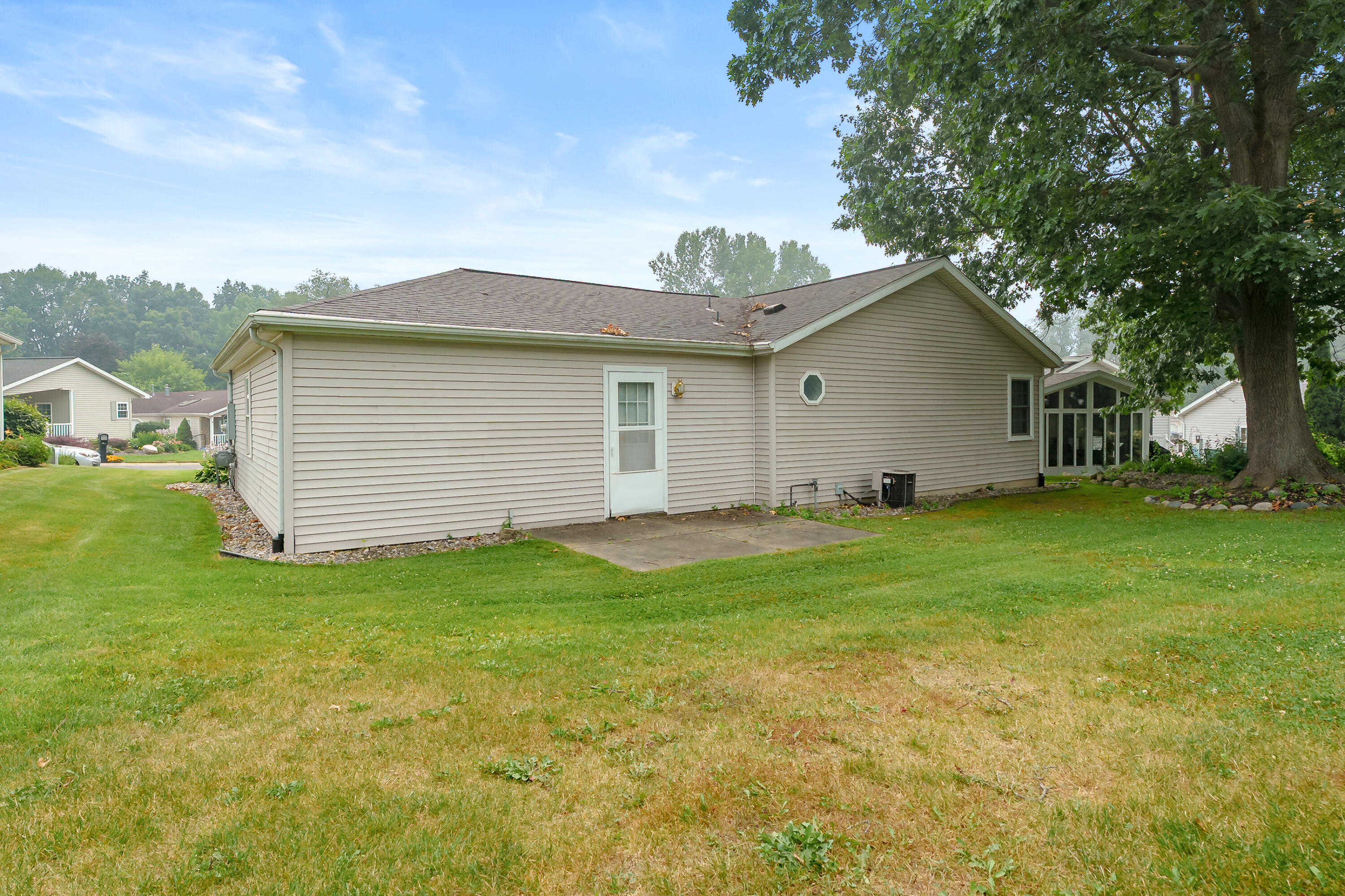 5289 Pine Arbor Ridge Kalamazoo MI 49004