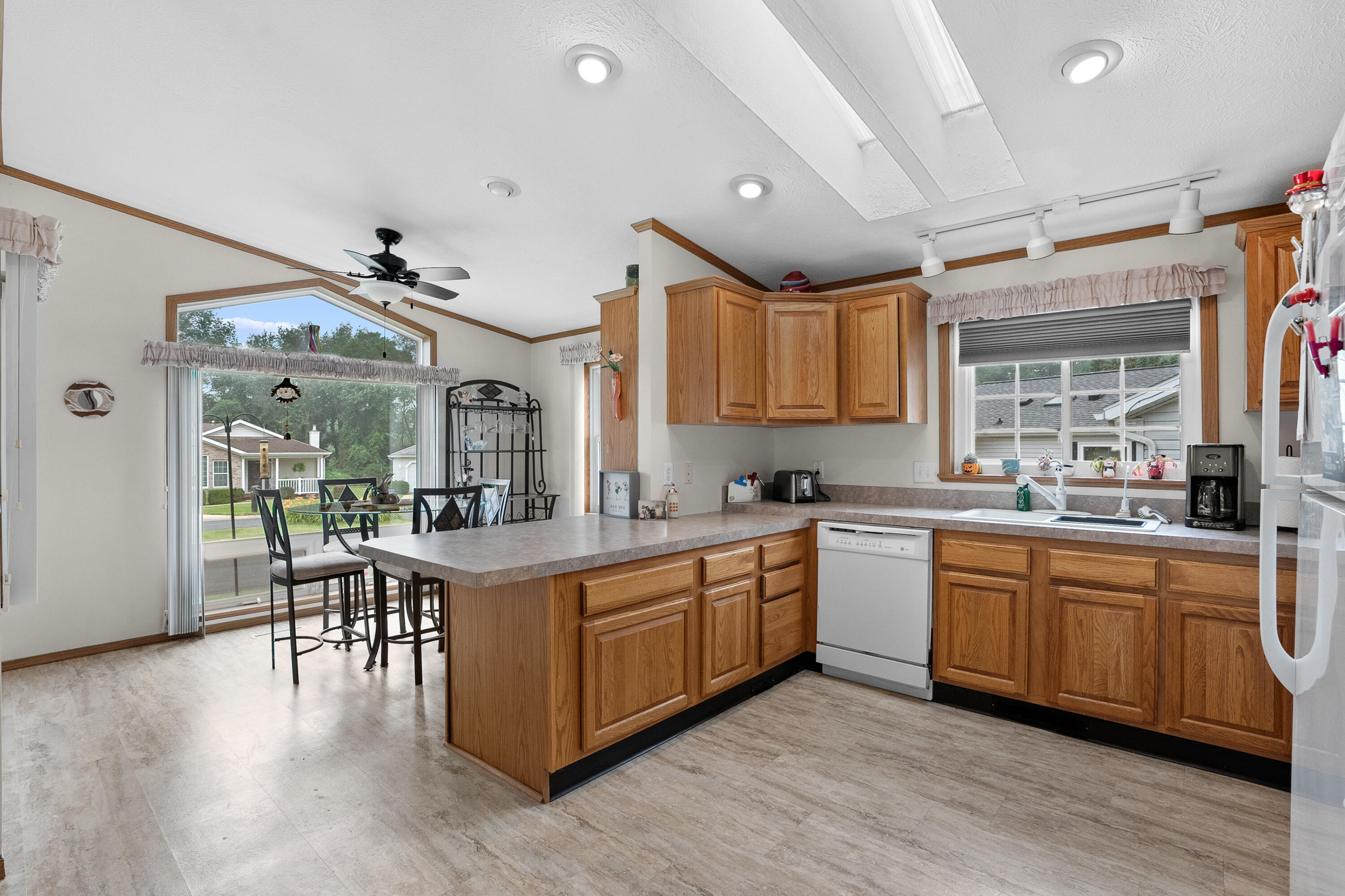 5289 Pine Arbor Ridge Kalamazoo MI 49004
