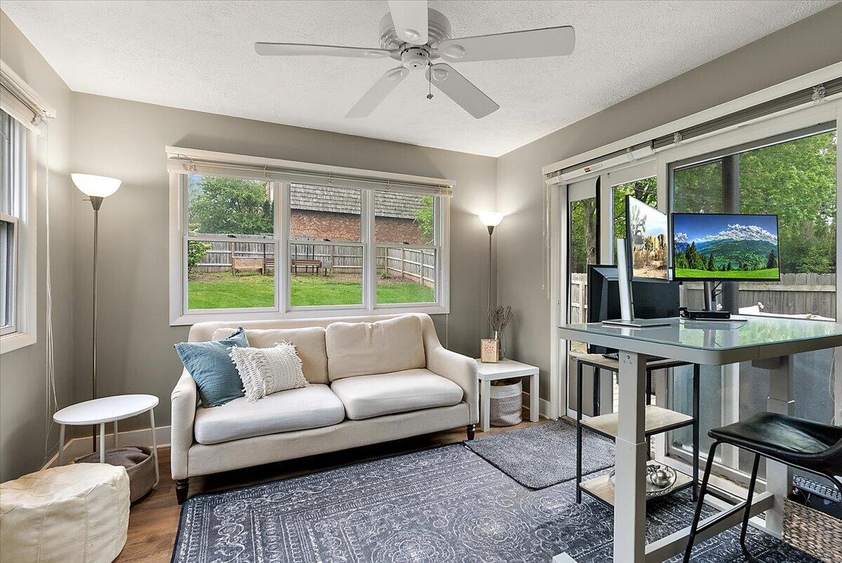 1944 Lenawee Road SE Grand Rapids MI 49506
