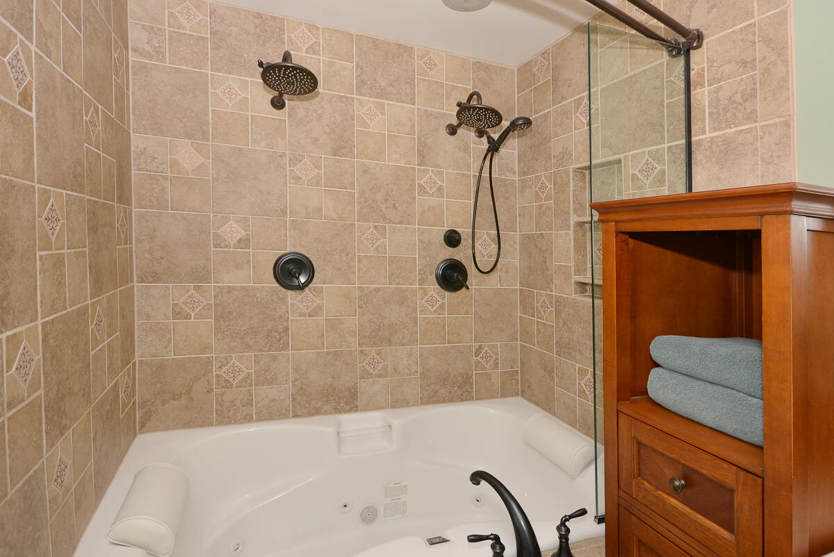 3503 Iroquois Trail Kalamazoo MI 49006