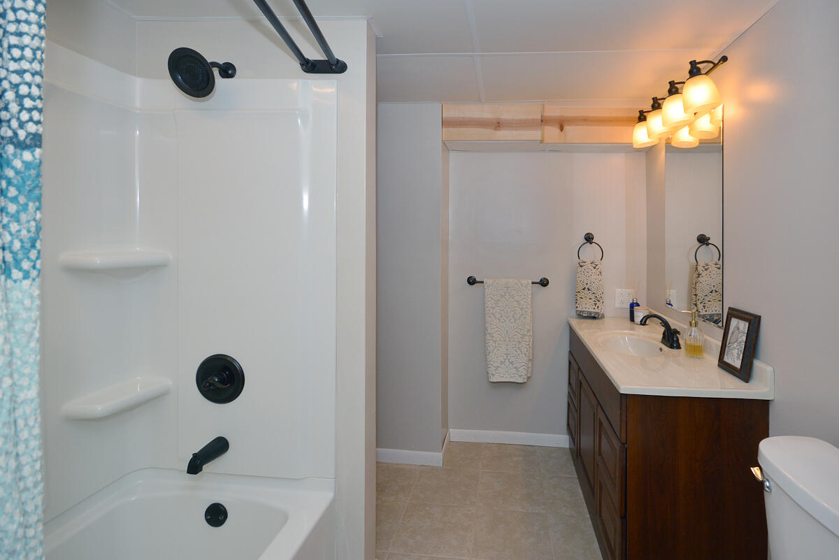 3503 Iroquois Trail Kalamazoo MI 49006