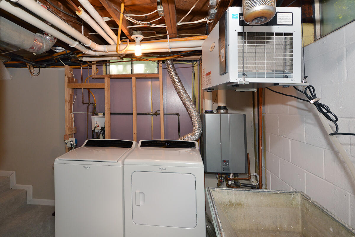3503 Iroquois Trail Kalamazoo MI 49006