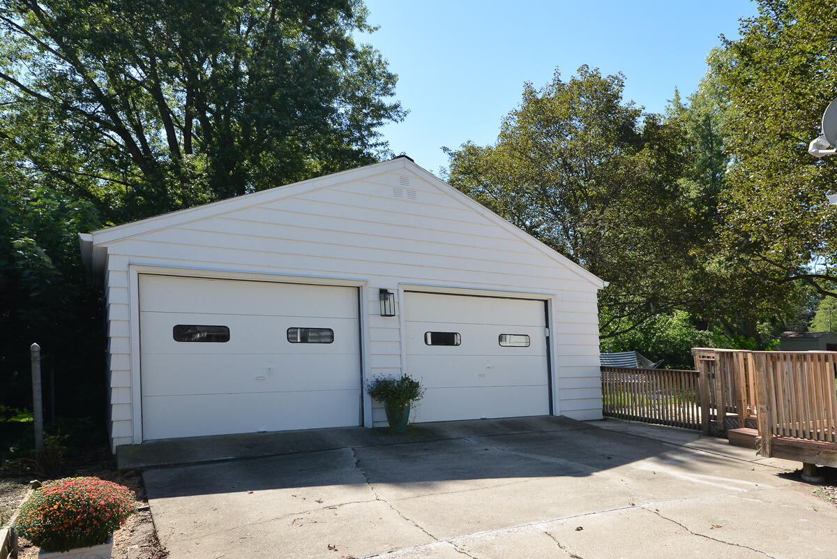 3503 Iroquois Trail Kalamazoo MI 49006