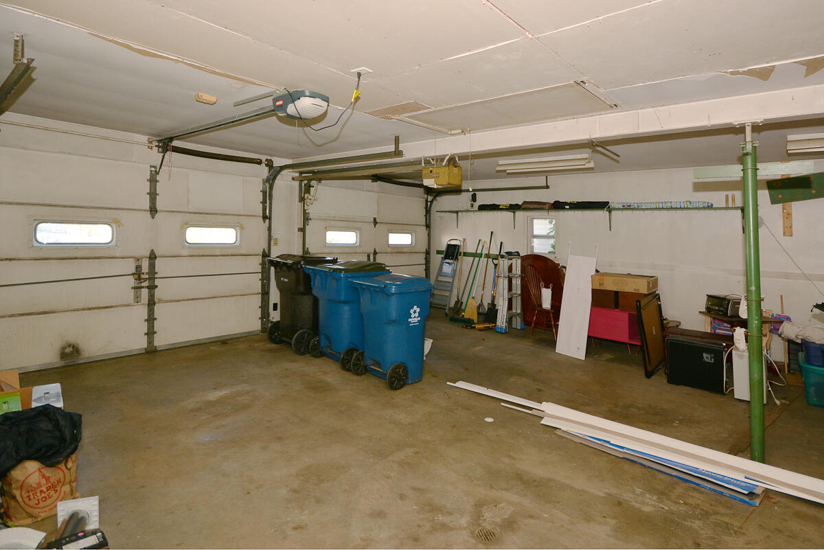3503 Iroquois Trail Kalamazoo MI 49006