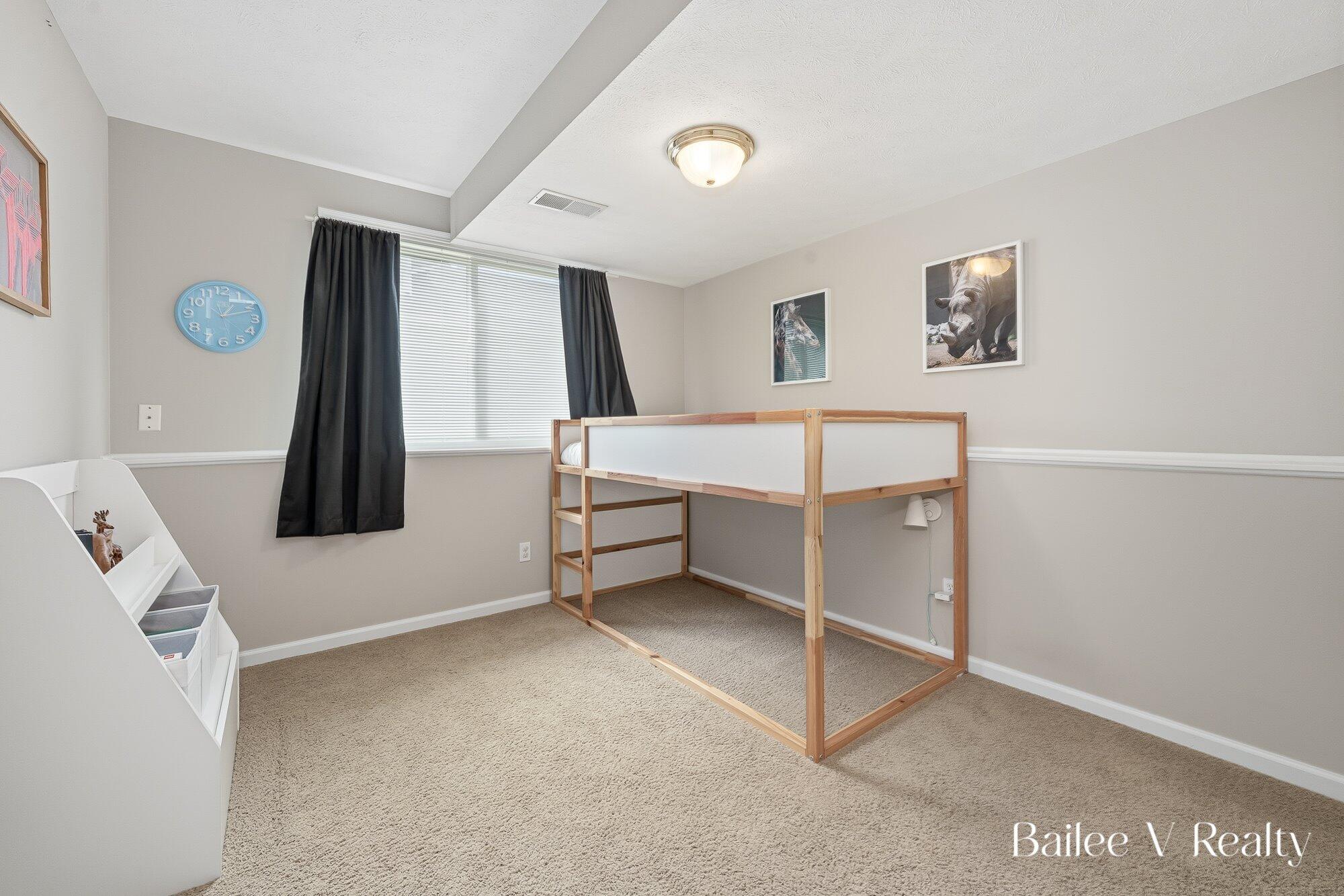 1660 Simmons Avenue NE Grand Rapids MI 49505